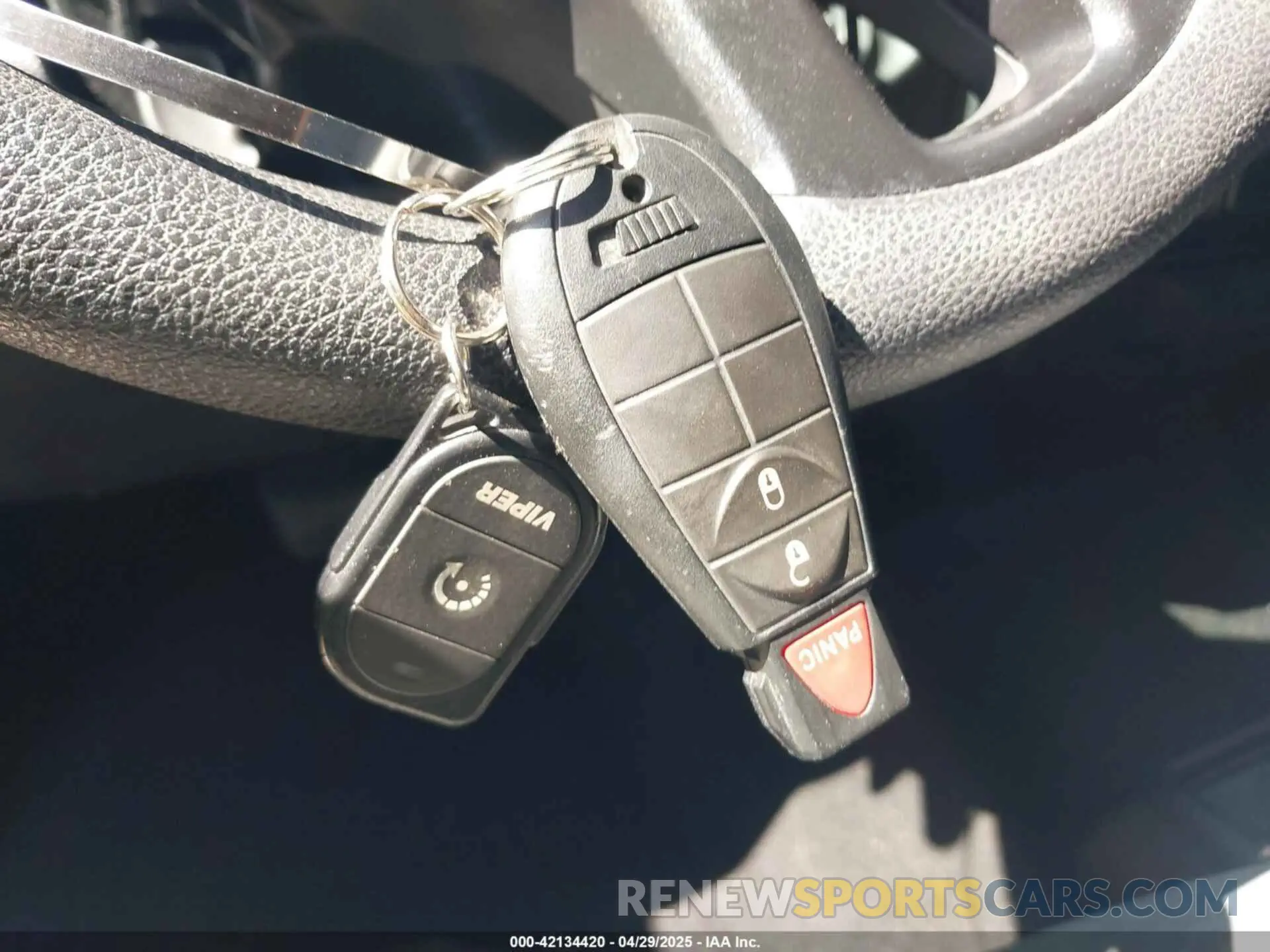 11 Photograph of a damaged car 1C6RR7KG9KS709945 RAM 1500 CLASSIC 2019