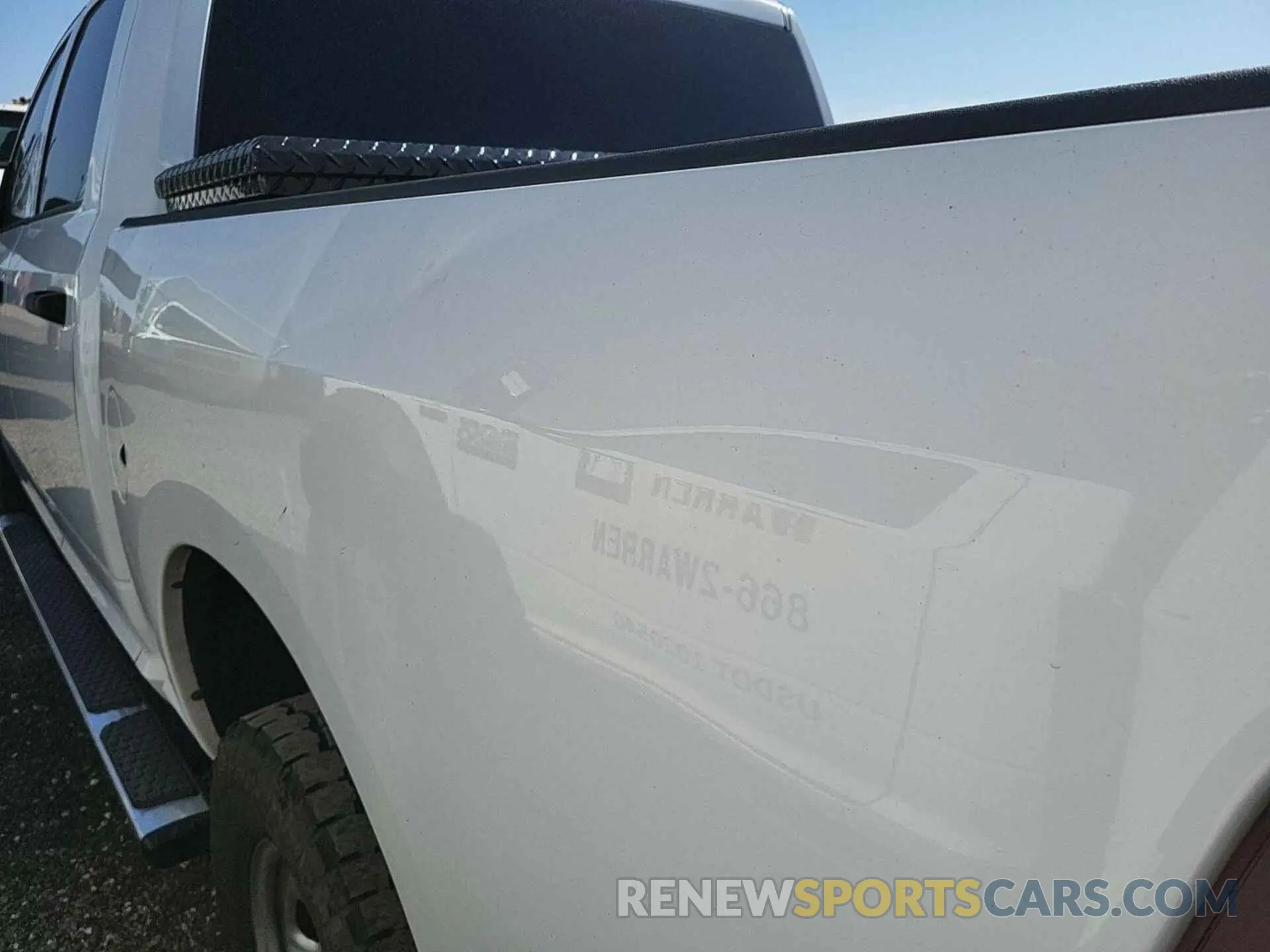 9 Photograph of a damaged car 1C6RR7KT0KS601467 RAM 1500 CLASSIC 2019