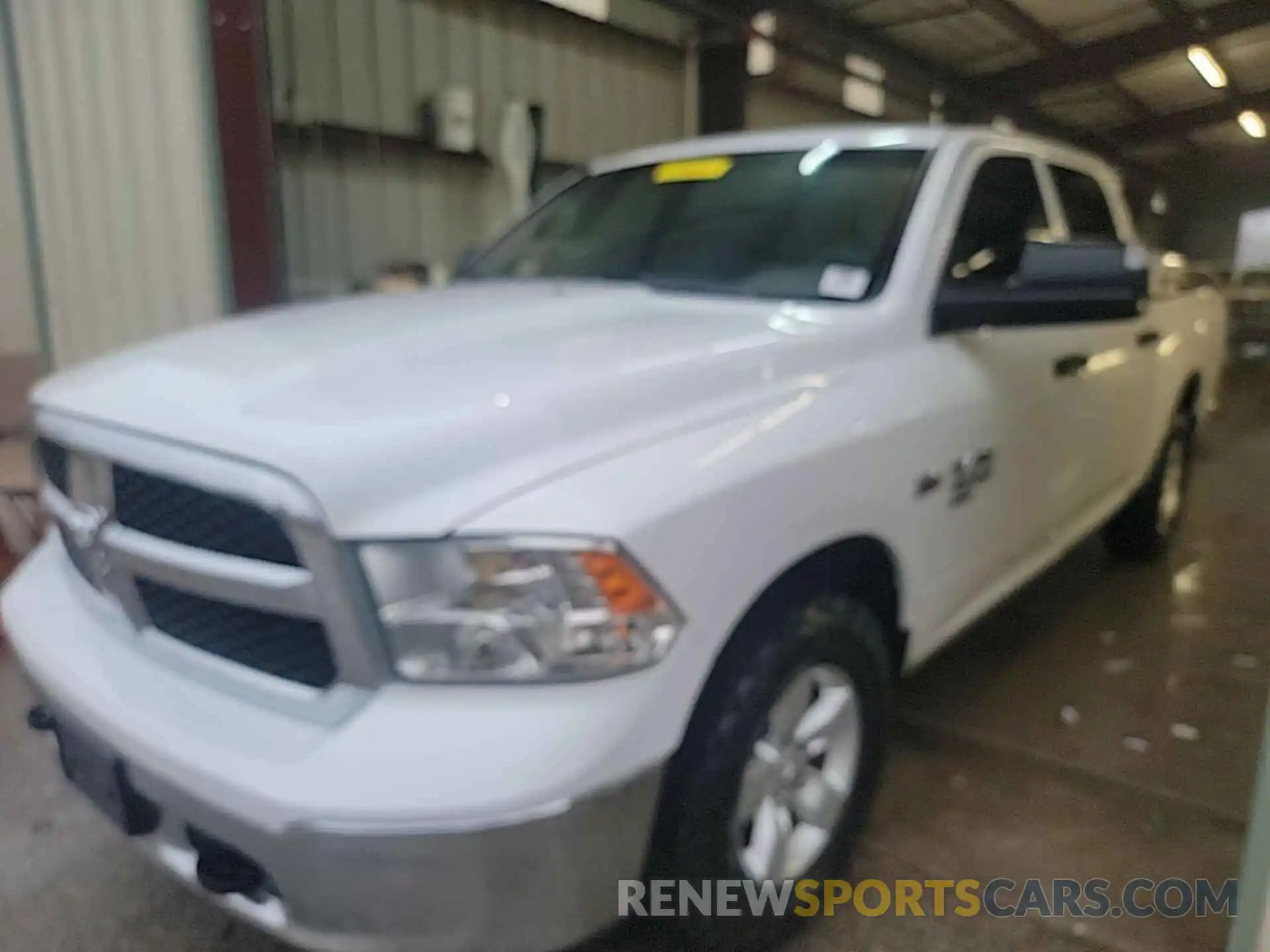 31 Photograph of a damaged car 1C6RR7KT1KS527864 RAM 1500 CLASSIC 2019