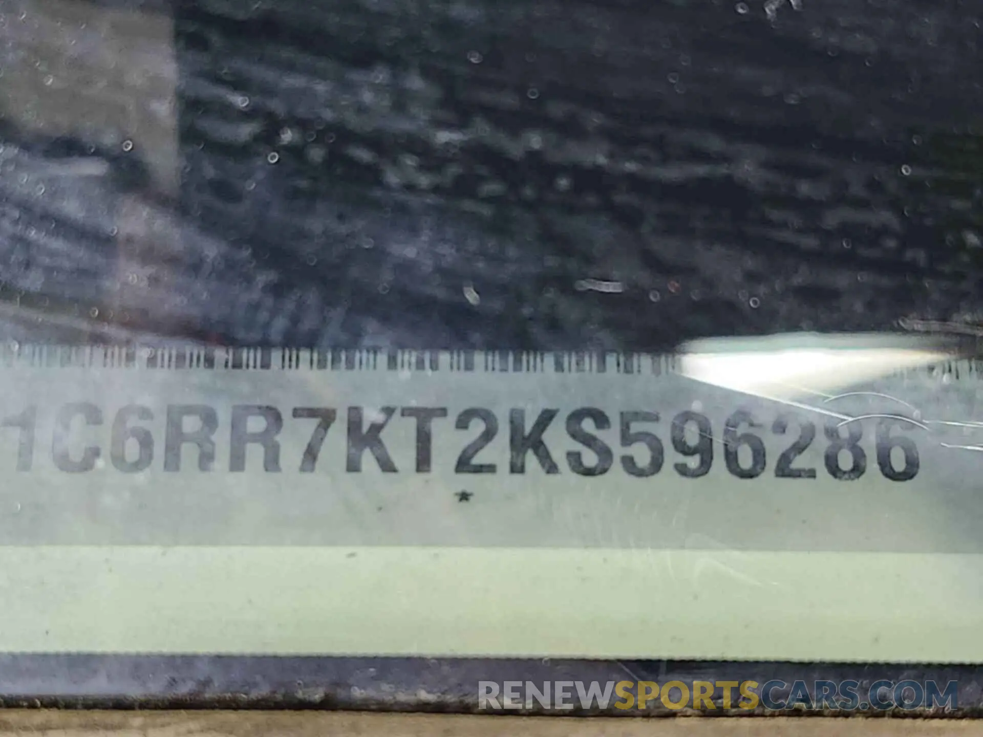 6 Photograph of a damaged car 1C6RR7KT2KS596286 RAM 1500 CLASSIC 2019