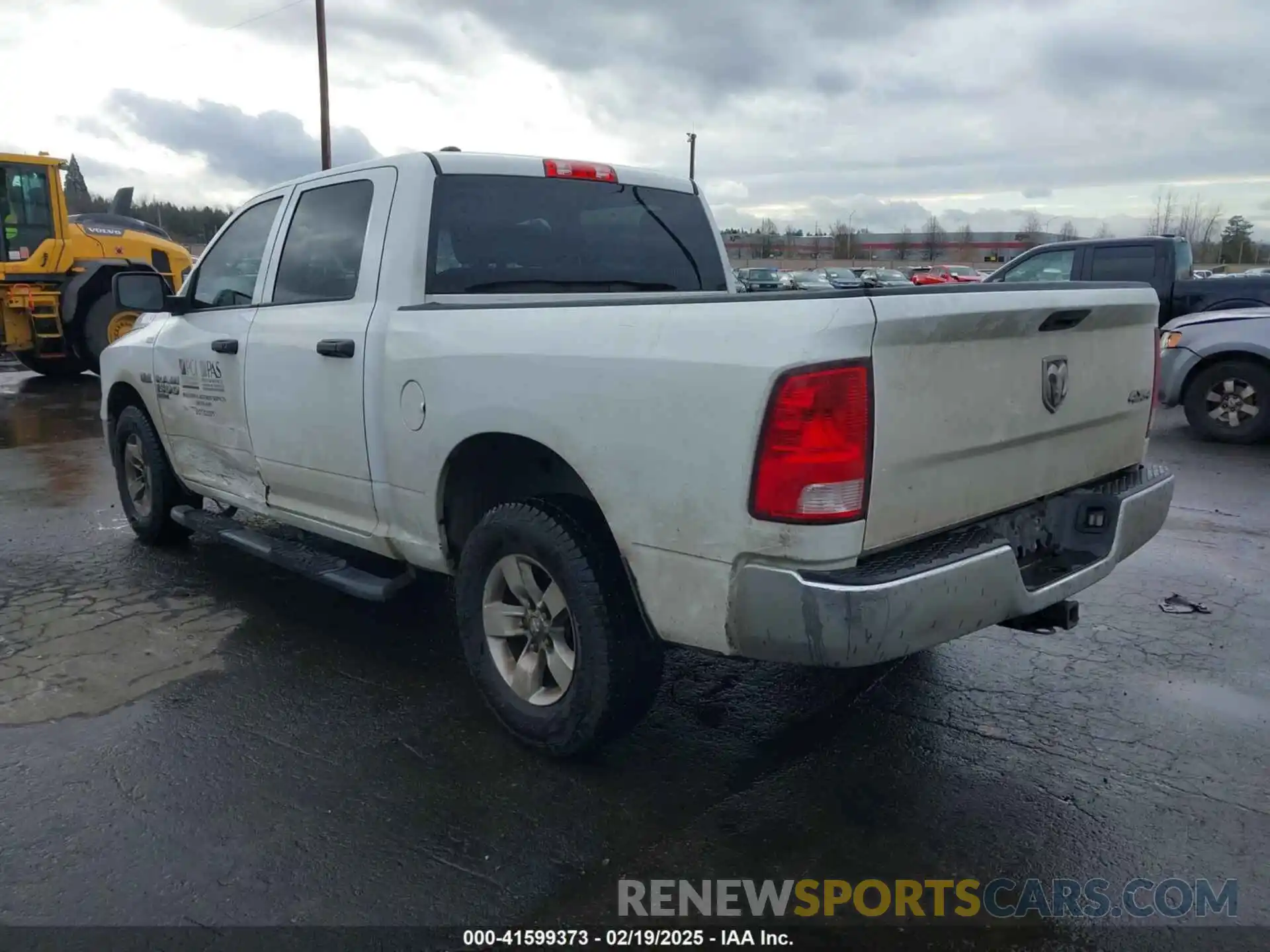 3 Photograph of a damaged car 1C6RR7KT5KS500926 RAM 1500 CLASSIC 2019