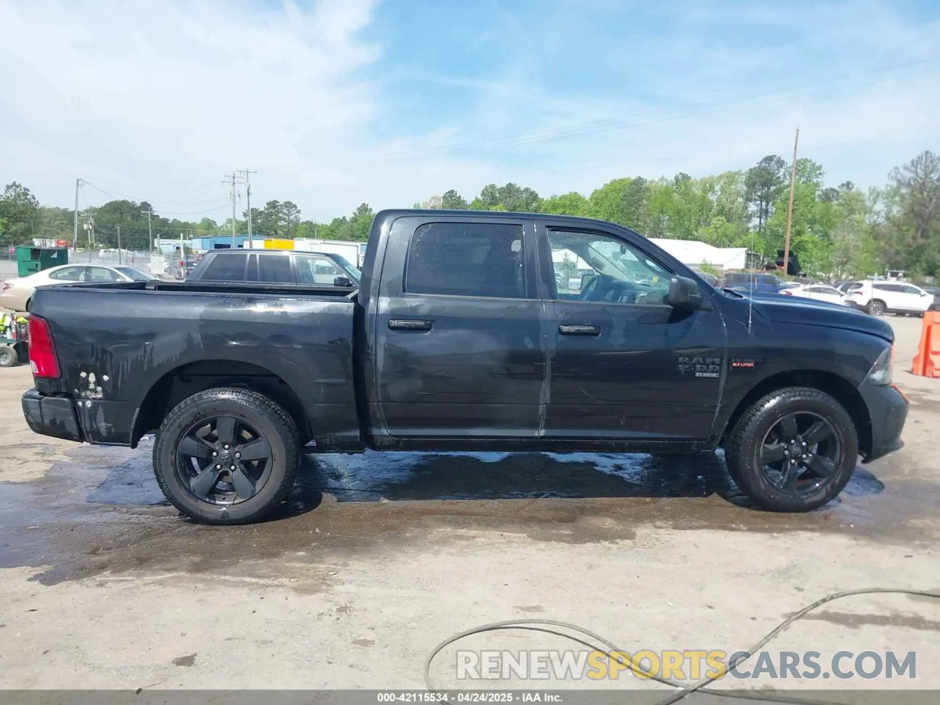 13 Photograph of a damaged car 1C6RR7KT7KS519977 RAM 1500 CLASSIC 2019