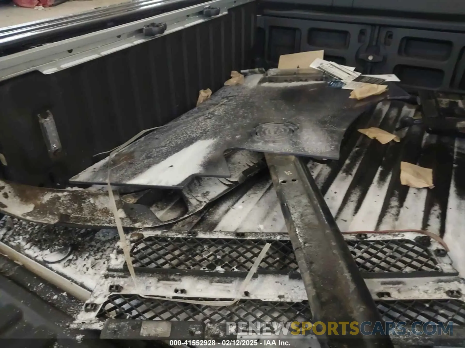 11 Photograph of a damaged car 1C6RR7KTXKS677570 RAM 1500 CLASSIC 2019