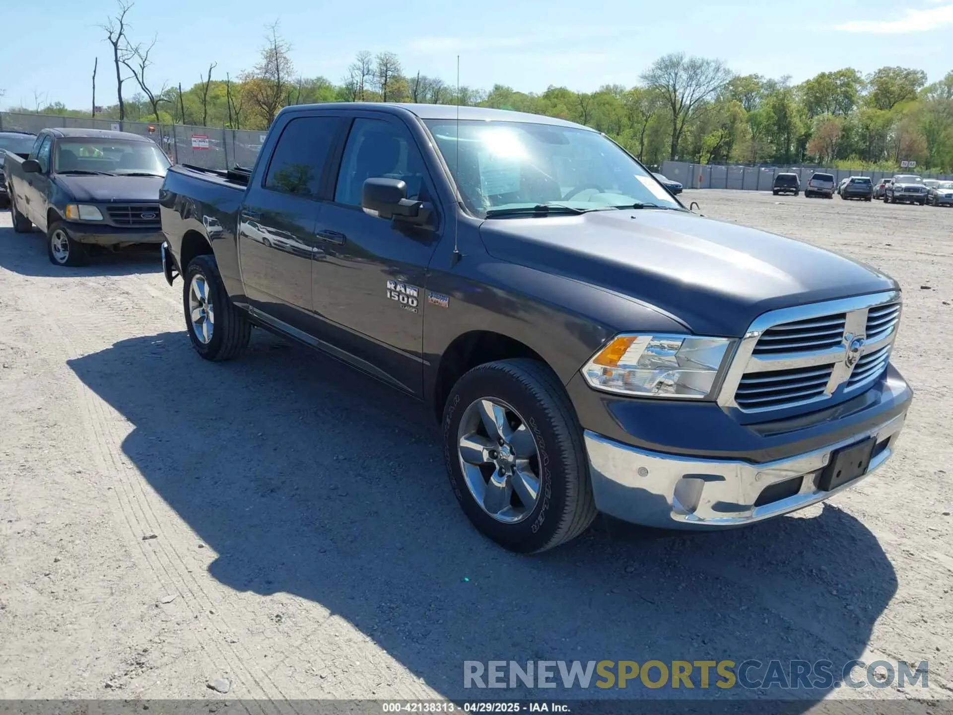 1 Photograph of a damaged car 1C6RR7LT1KS523232 RAM 1500 CLASSIC 2019