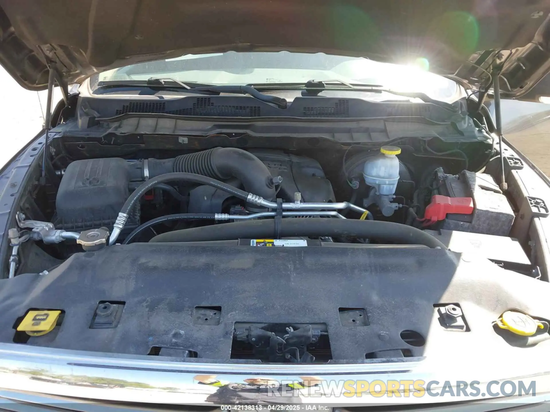 10 Photograph of a damaged car 1C6RR7LT1KS523232 RAM 1500 CLASSIC 2019