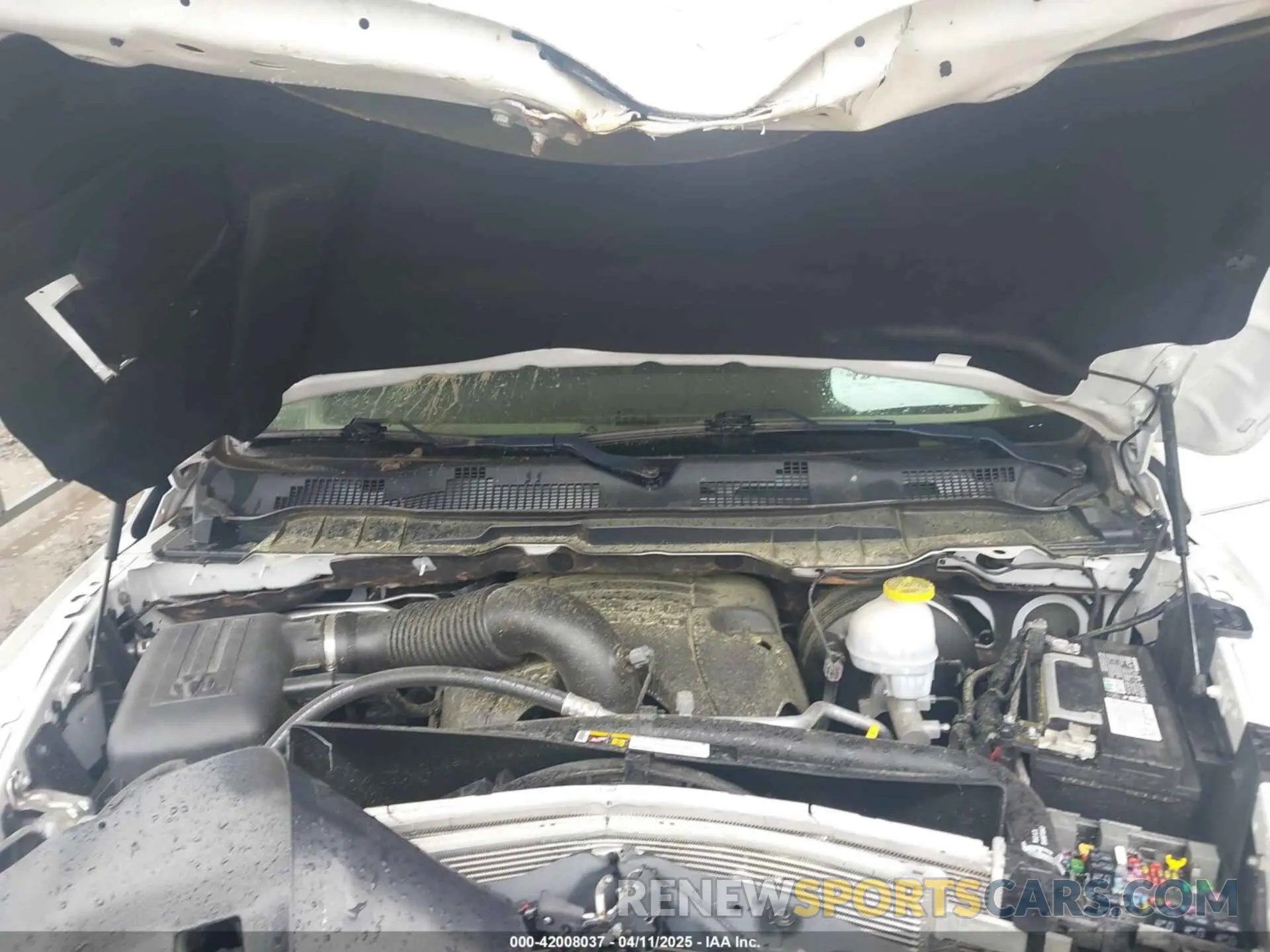 10 Photograph of a damaged car 1C6RR7LT1KS560992 RAM 1500 CLASSIC 2019