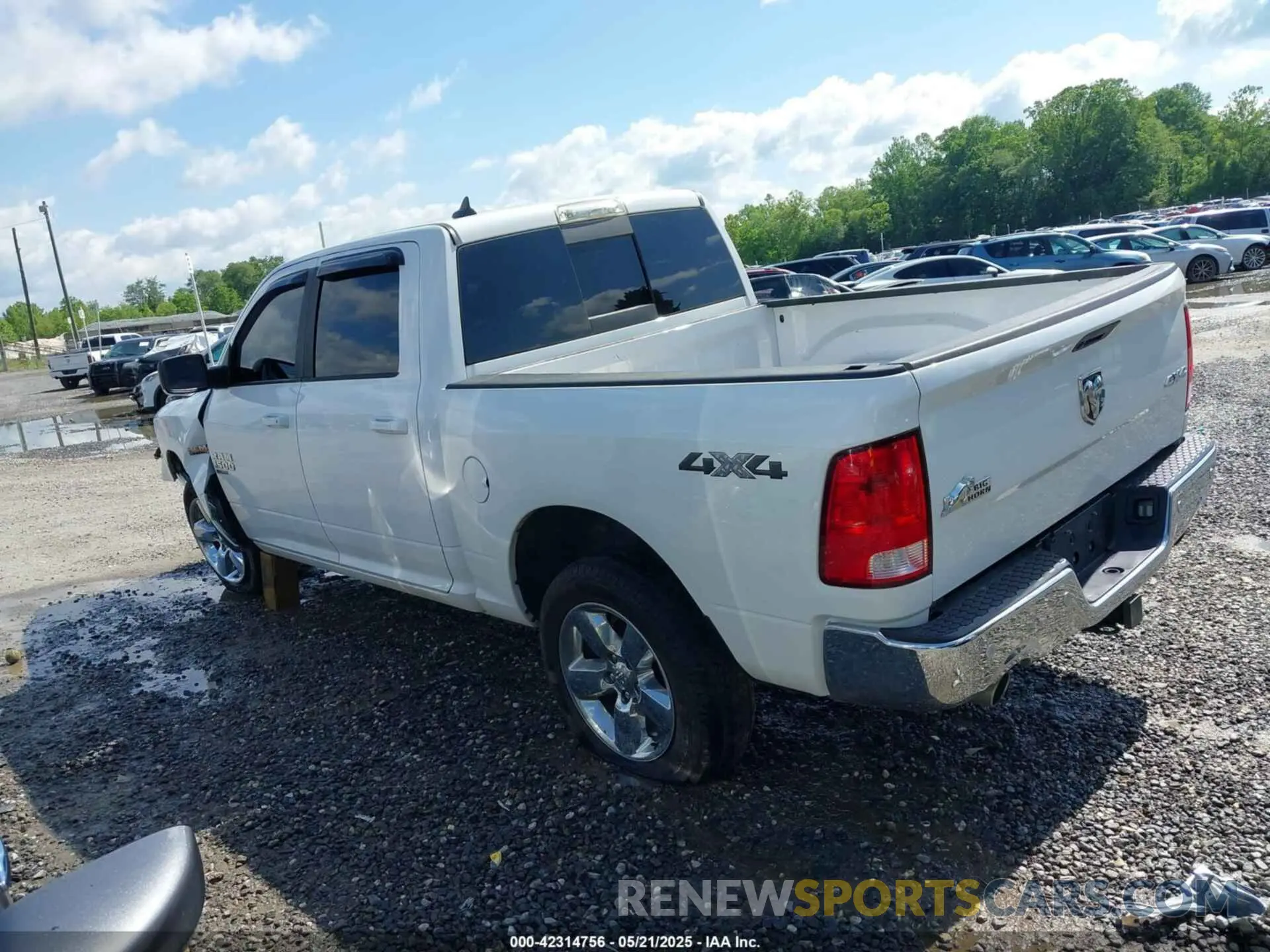 3 Photograph of a damaged car 1C6RR7LT1KS568932 RAM 1500 CLASSIC 2019