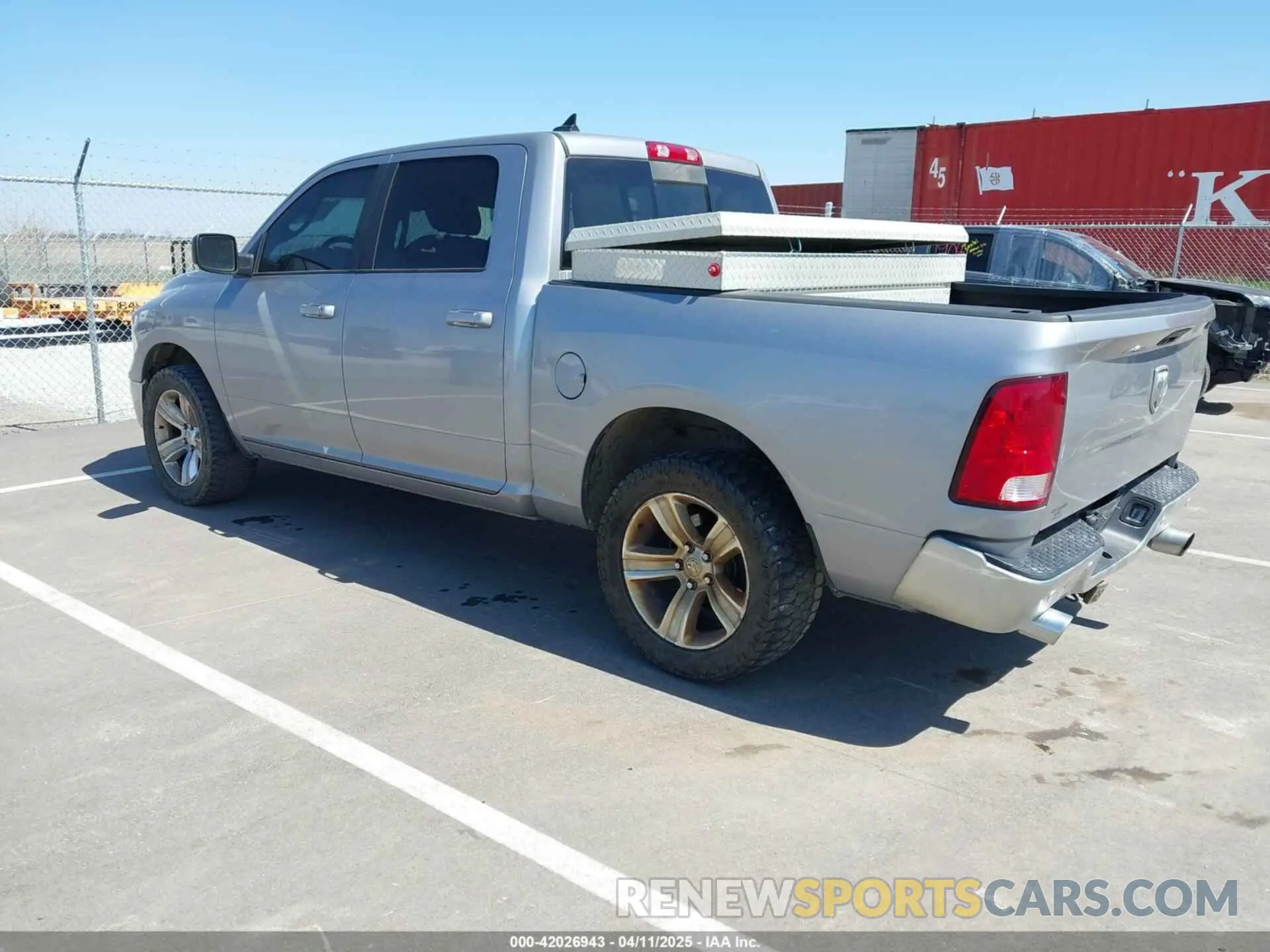 3 Photograph of a damaged car 1C6RR7LT1KS687578 RAM 1500 CLASSIC 2019