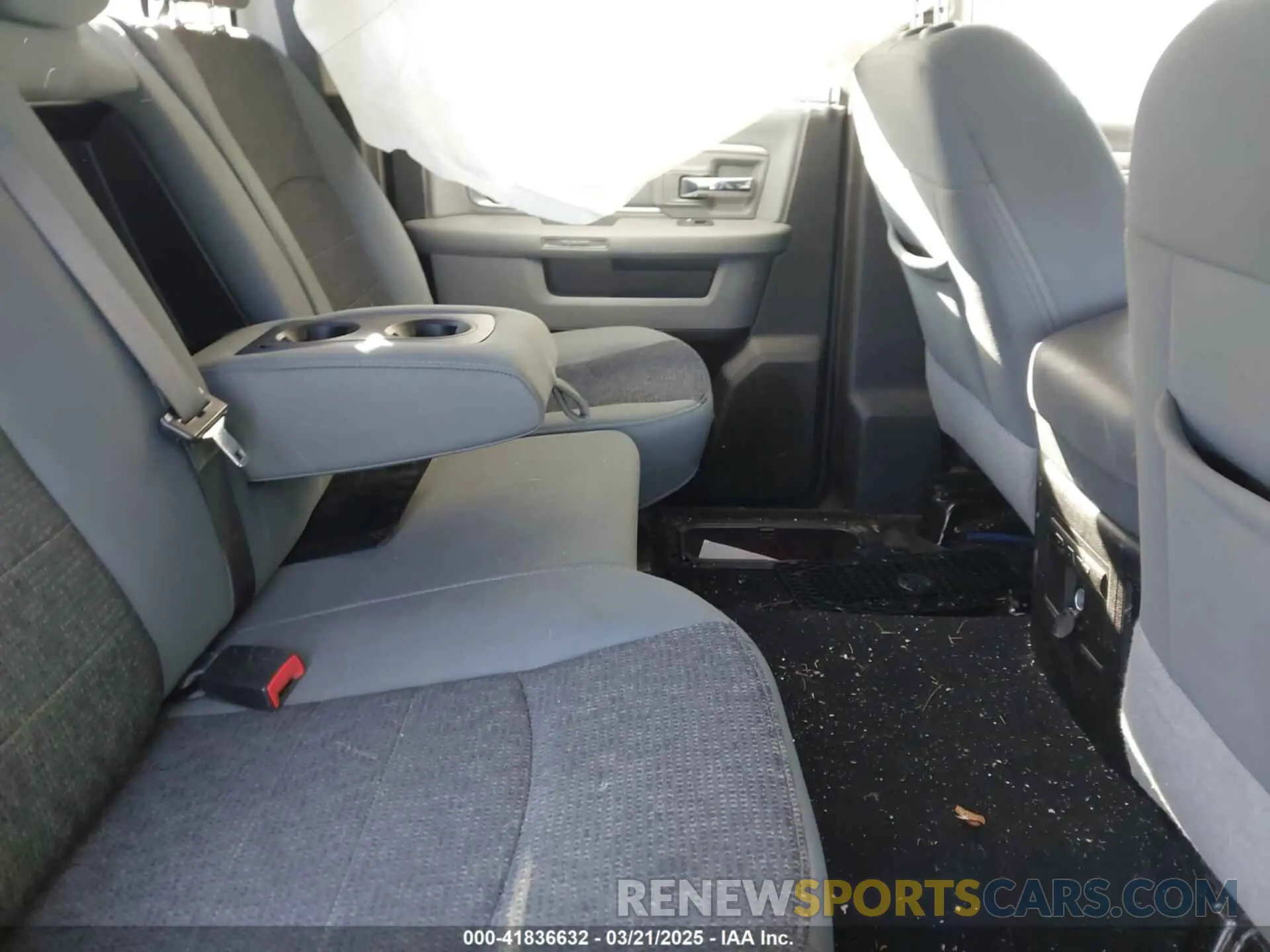 8 Photograph of a damaged car 1C6RR7LT2KS558085 RAM 1500 CLASSIC 2019
