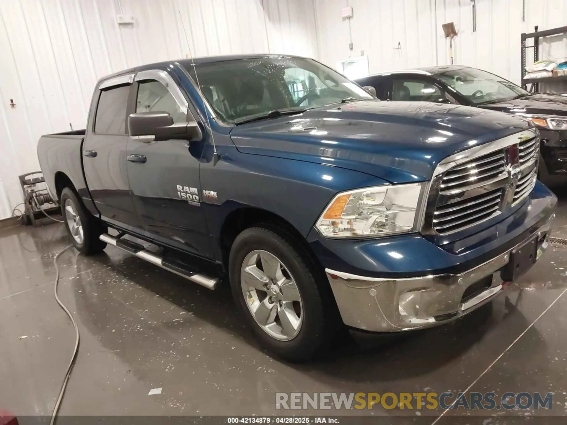 1 Photograph of a damaged car 1C6RR7LT2KS638521 RAM 1500 CLASSIC 2019