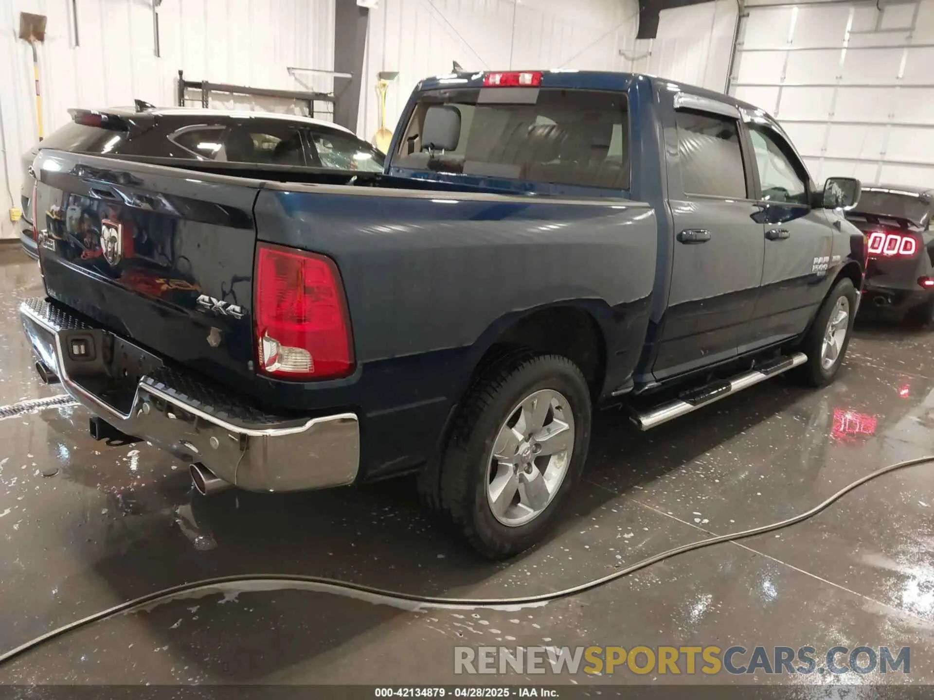 4 Photograph of a damaged car 1C6RR7LT2KS638521 RAM 1500 CLASSIC 2019