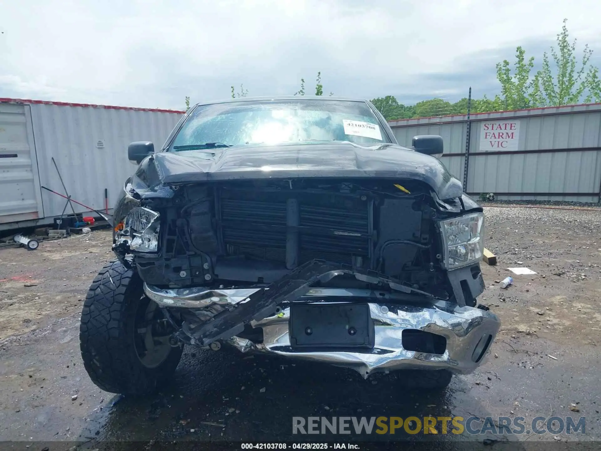 13 Photograph of a damaged car 1C6RR7LT3KS641539 RAM 1500 CLASSIC 2019