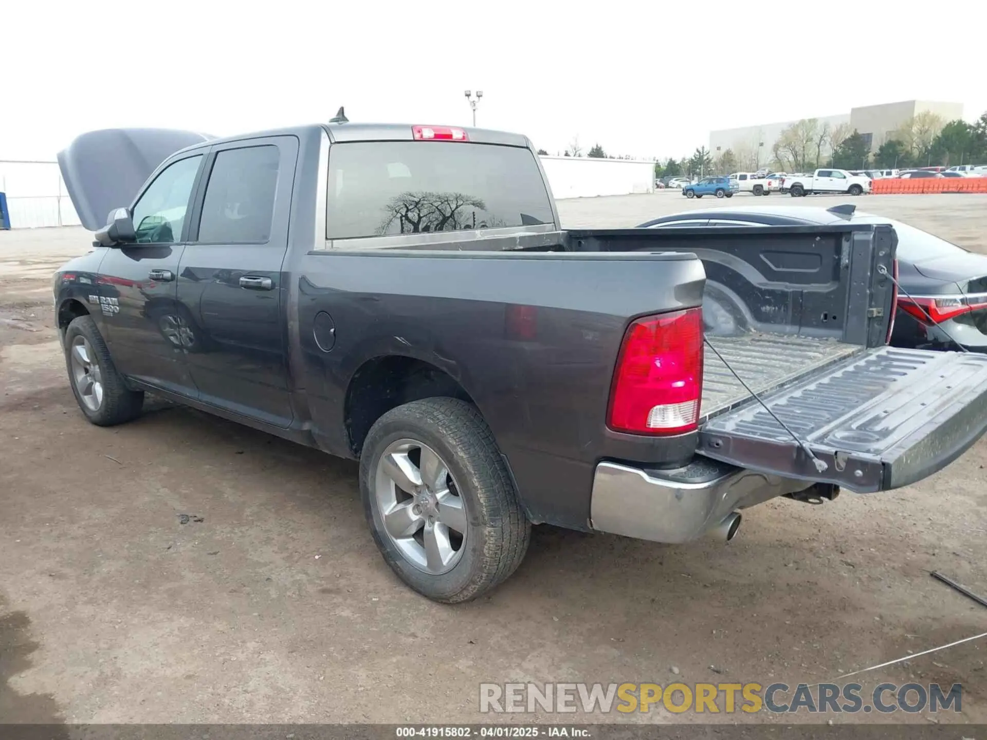 3 Photograph of a damaged car 1C6RR7LT5KS533875 RAM 1500 CLASSIC 2019