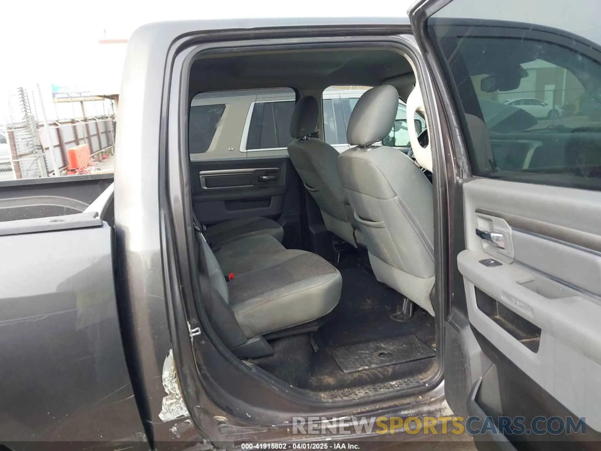 8 Photograph of a damaged car 1C6RR7LT5KS533875 RAM 1500 CLASSIC 2019