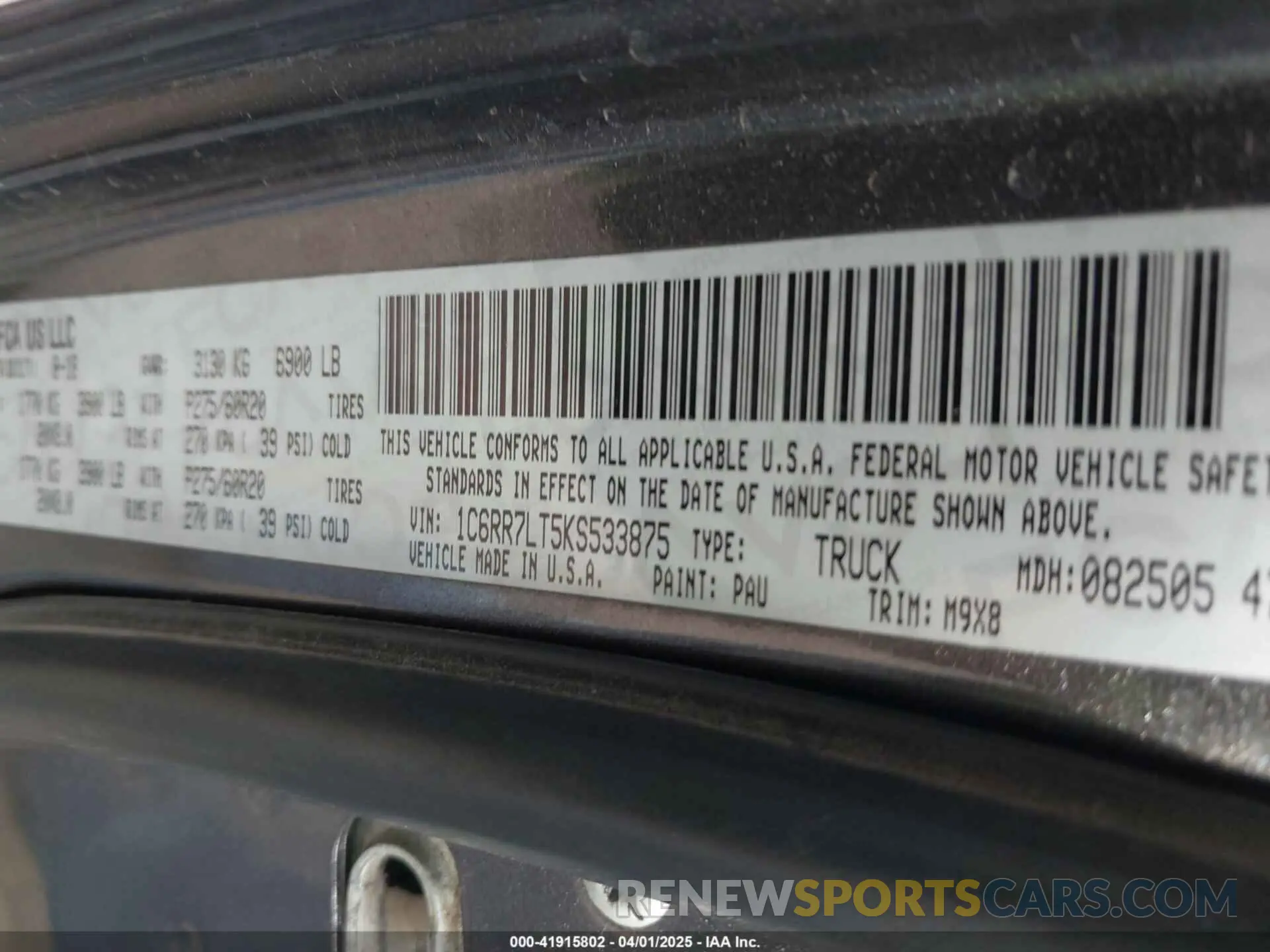 9 Photograph of a damaged car 1C6RR7LT5KS533875 RAM 1500 CLASSIC 2019