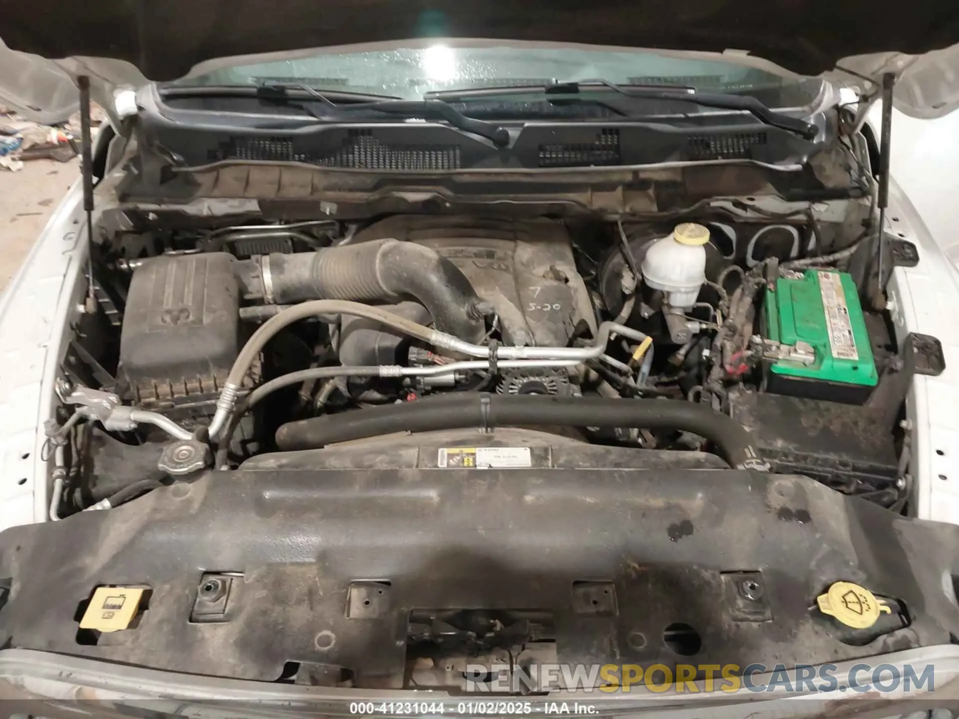 10 Photograph of a damaged car 1C6RR7LT5KS659203 RAM 1500 CLASSIC 2019