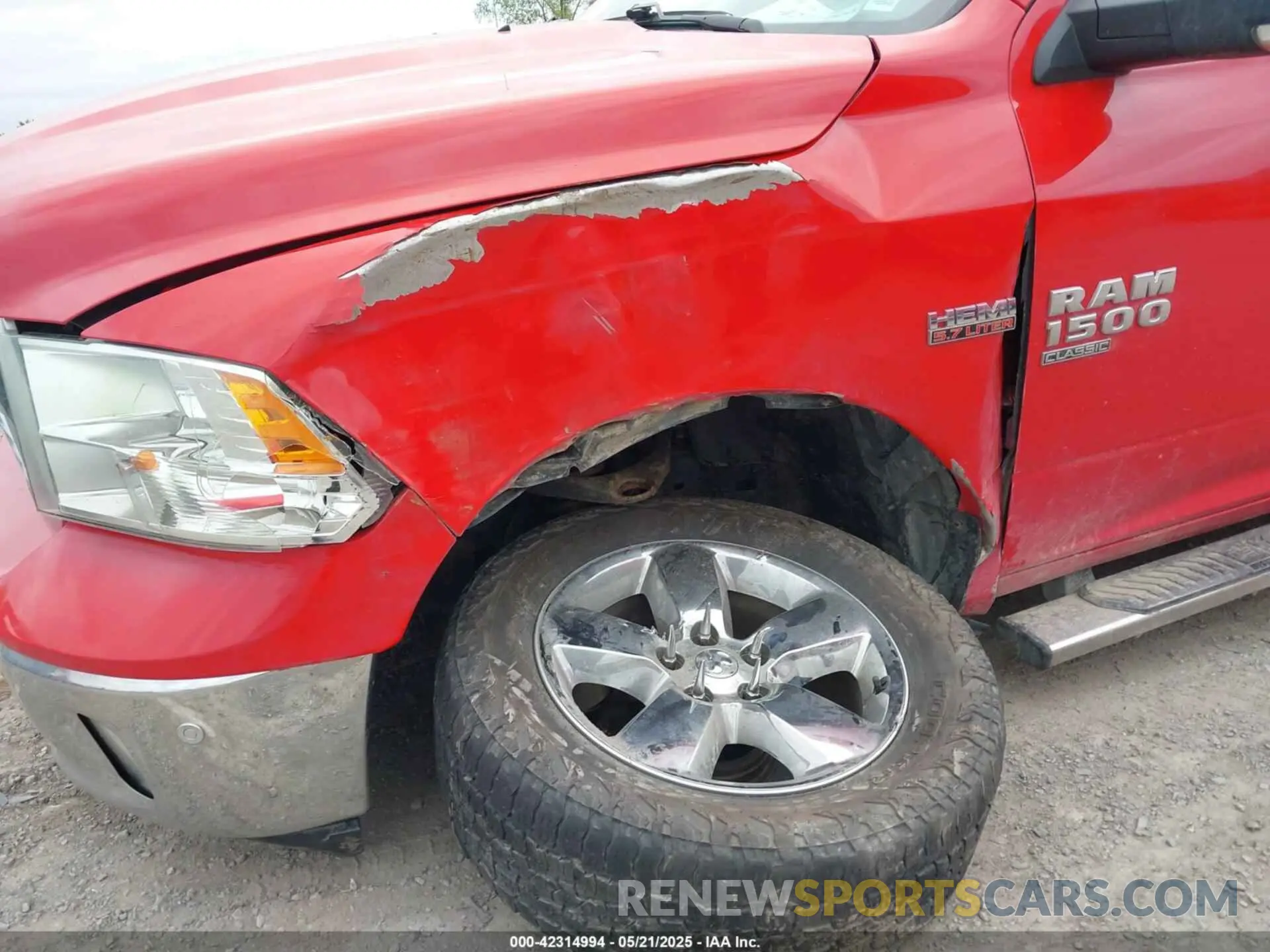 6 Photograph of a damaged car 1C6RR7LT6KS527356 RAM 1500 CLASSIC 2019
