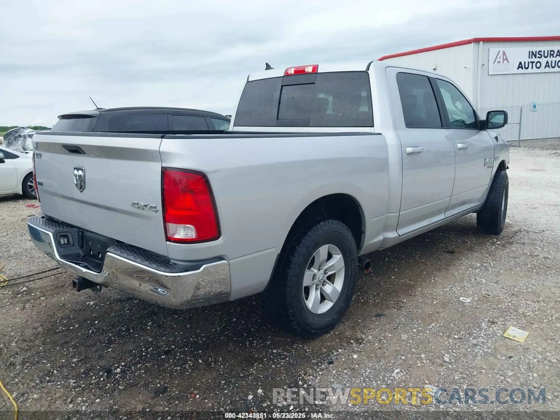 4 Photograph of a damaged car 1C6RR7LT6KS550104 RAM 1500 CLASSIC 2019