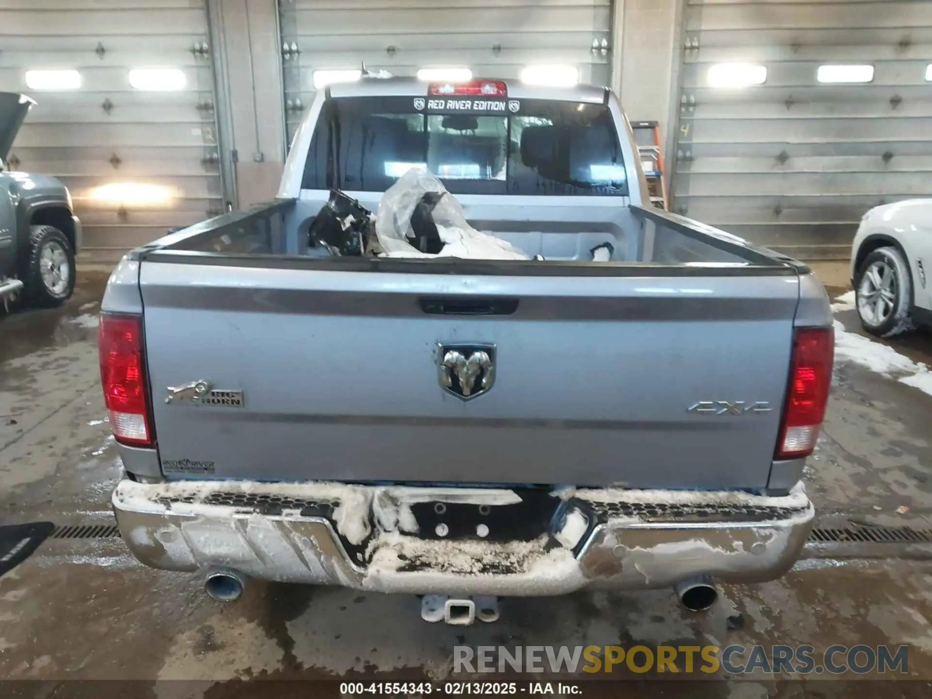 17 Photograph of a damaged car 1C6RR7LT6KS638926 RAM 1500 CLASSIC 2019