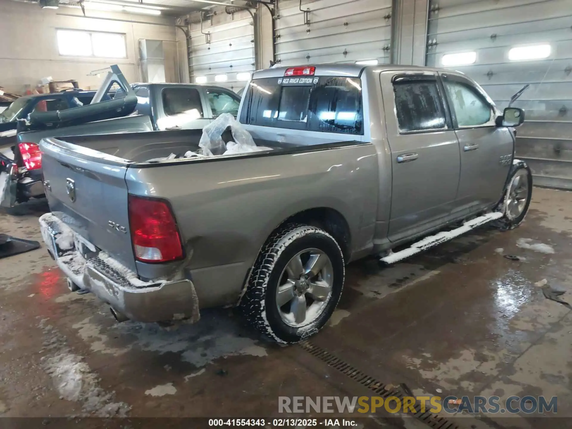 4 Photograph of a damaged car 1C6RR7LT6KS638926 RAM 1500 CLASSIC 2019
