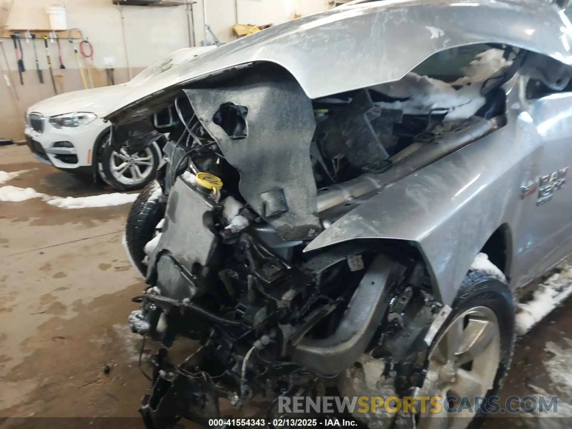 6 Photograph of a damaged car 1C6RR7LT6KS638926 RAM 1500 CLASSIC 2019