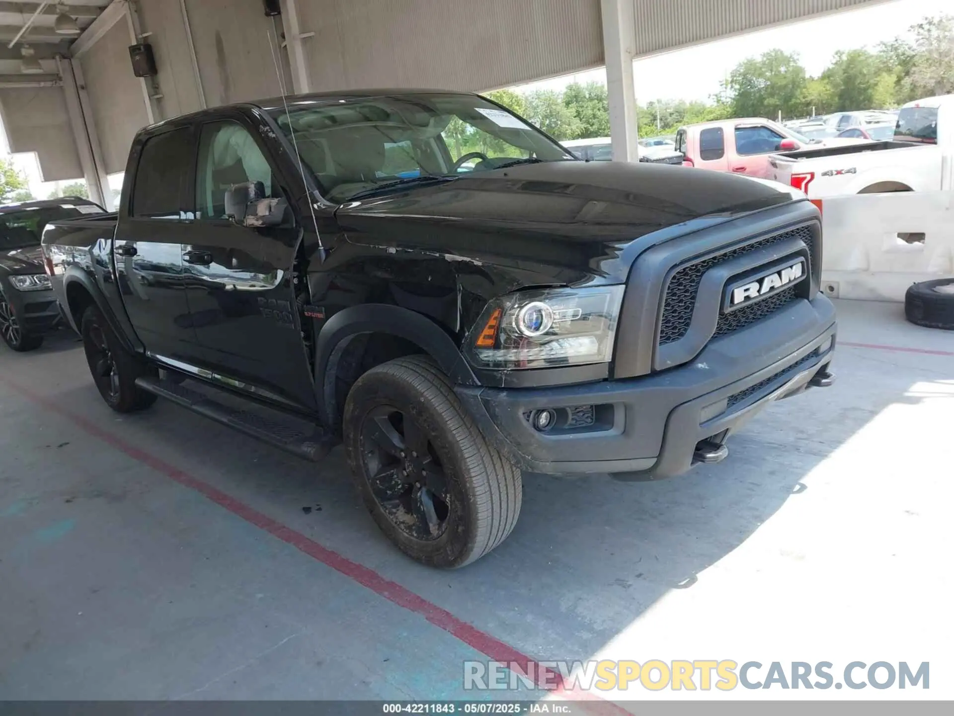 1 Photograph of a damaged car 1C6RR7LT7KS665780 RAM 1500 CLASSIC 2019