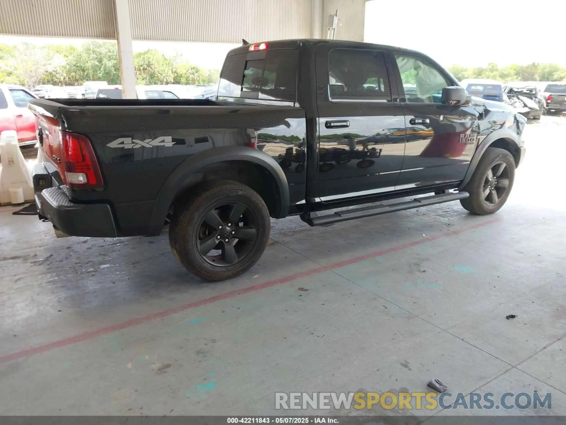 4 Photograph of a damaged car 1C6RR7LT7KS665780 RAM 1500 CLASSIC 2019