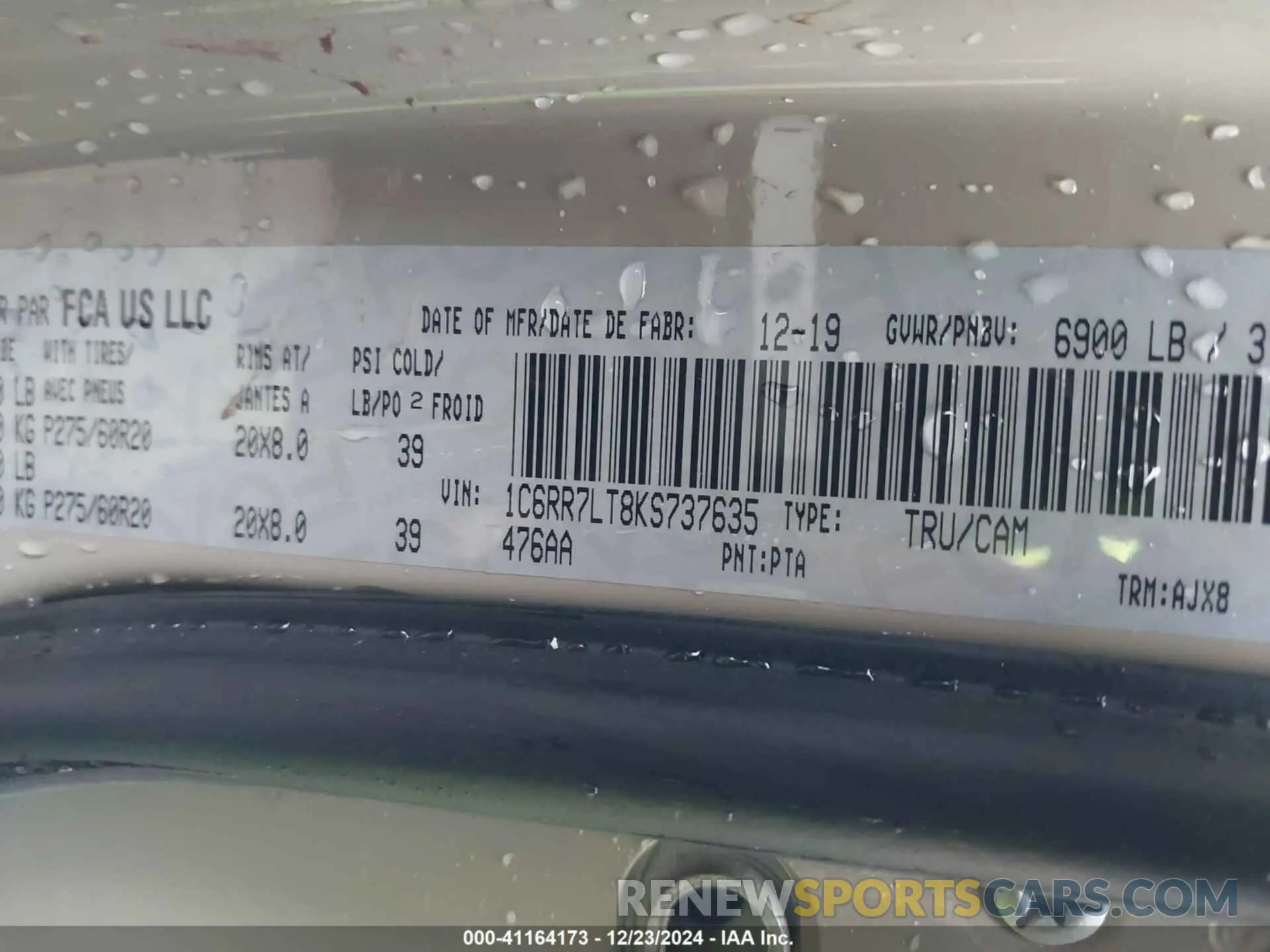 9 Photograph of a damaged car 1C6RR7LT8KS737635 RAM 1500 CLASSIC 2019