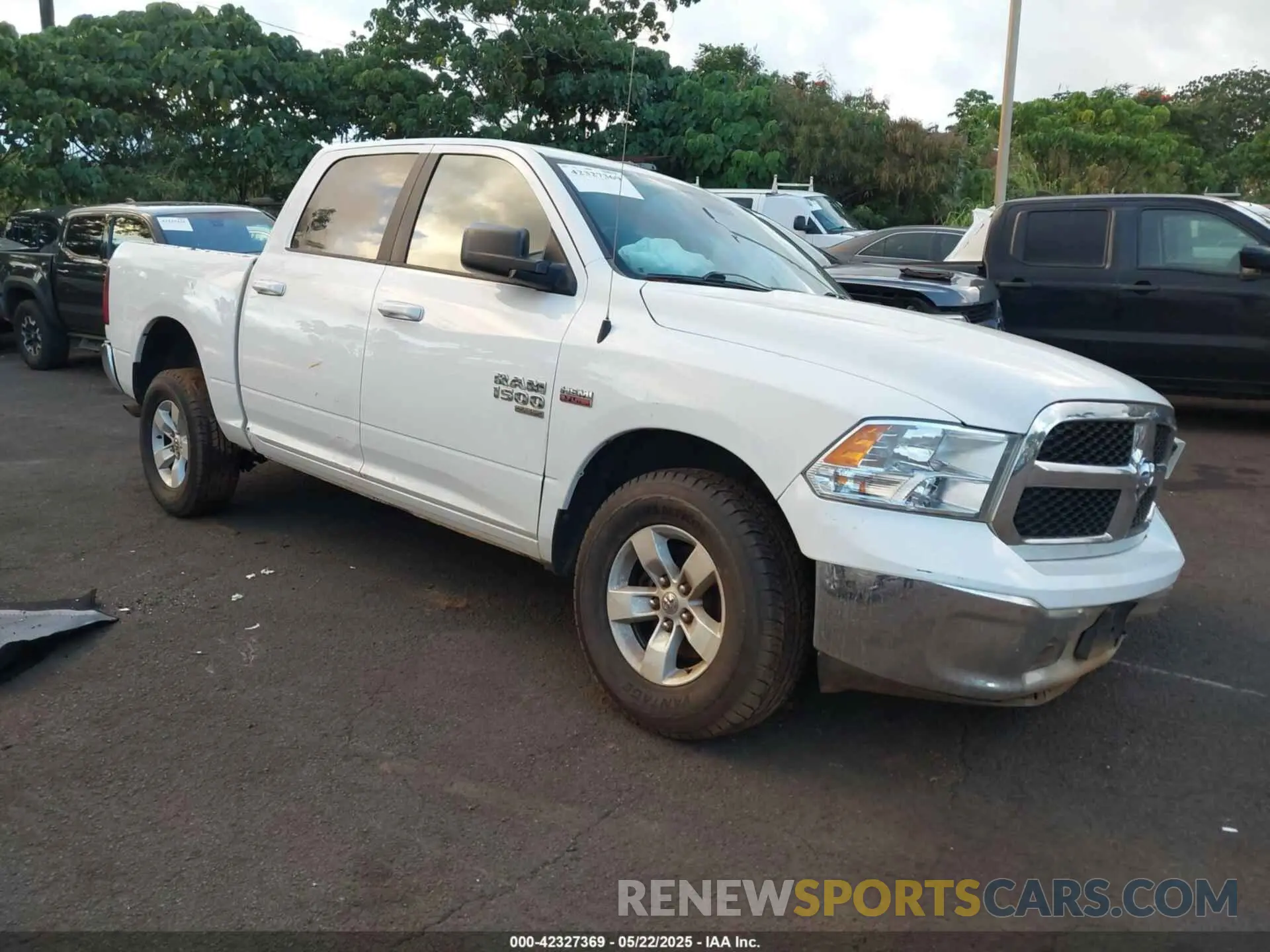 1 Photograph of a damaged car 1C6RR7LT9KS696562 RAM 1500 CLASSIC 2019