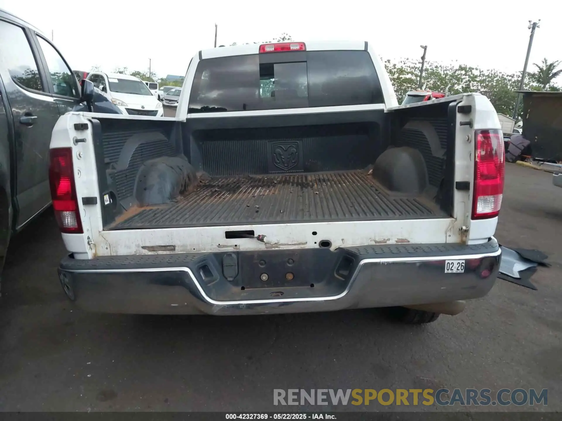 15 Photograph of a damaged car 1C6RR7LT9KS696562 RAM 1500 CLASSIC 2019