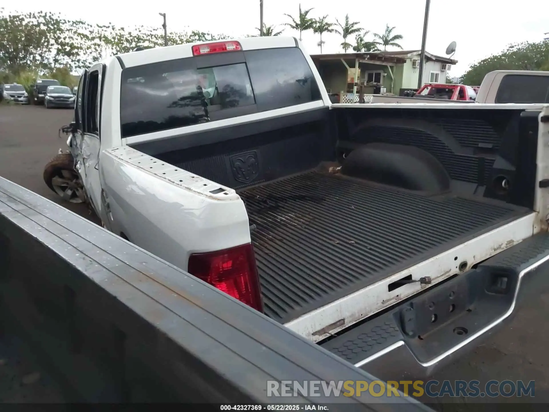 3 Photograph of a damaged car 1C6RR7LT9KS696562 RAM 1500 CLASSIC 2019