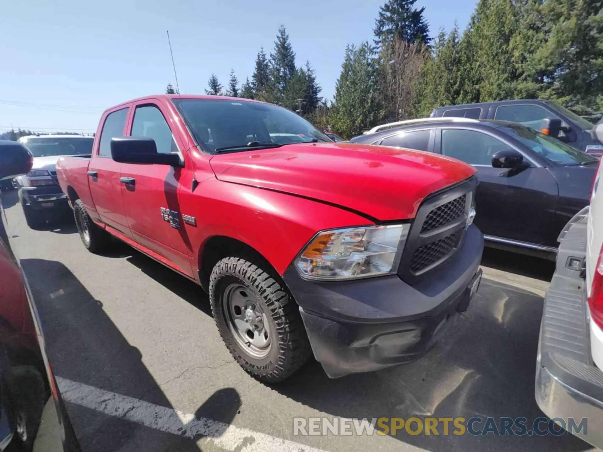 1 Photograph of a damaged car 1C6RR7ST1KS612722 RAM 1500 CLASSIC 2019