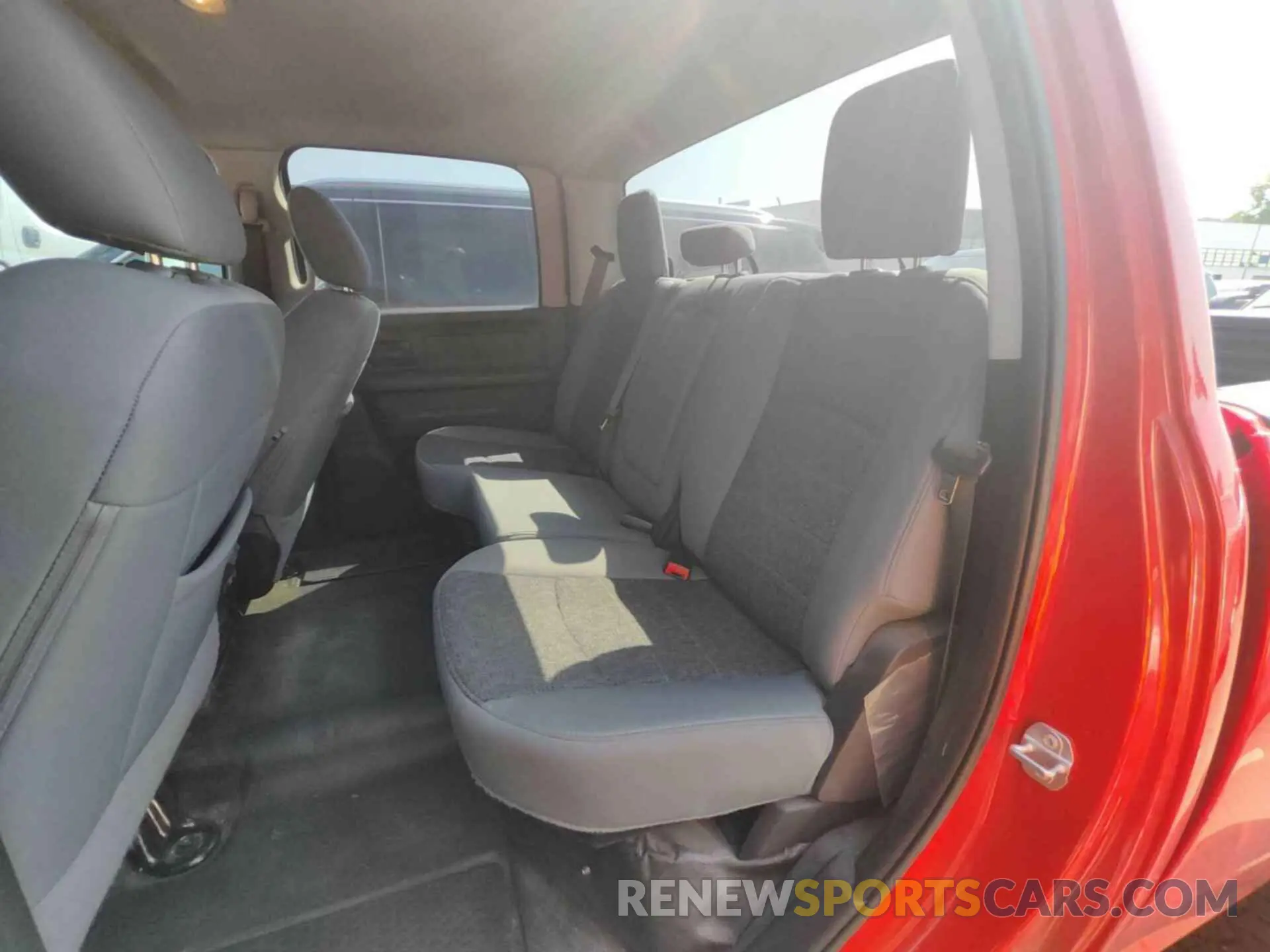26 Photograph of a damaged car 1C6RR7ST1KS612722 RAM 1500 CLASSIC 2019