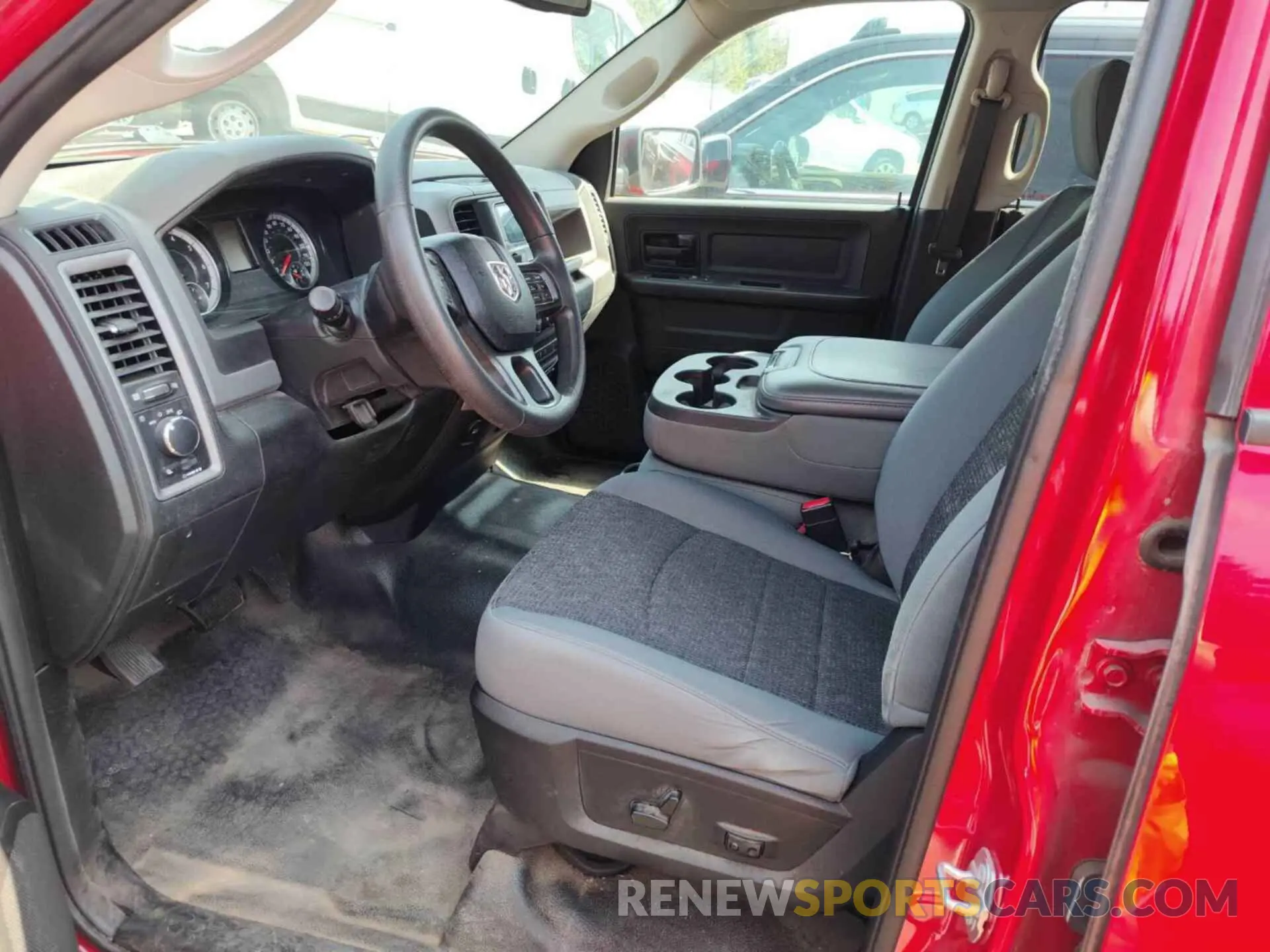 8 Photograph of a damaged car 1C6RR7ST1KS612722 RAM 1500 CLASSIC 2019