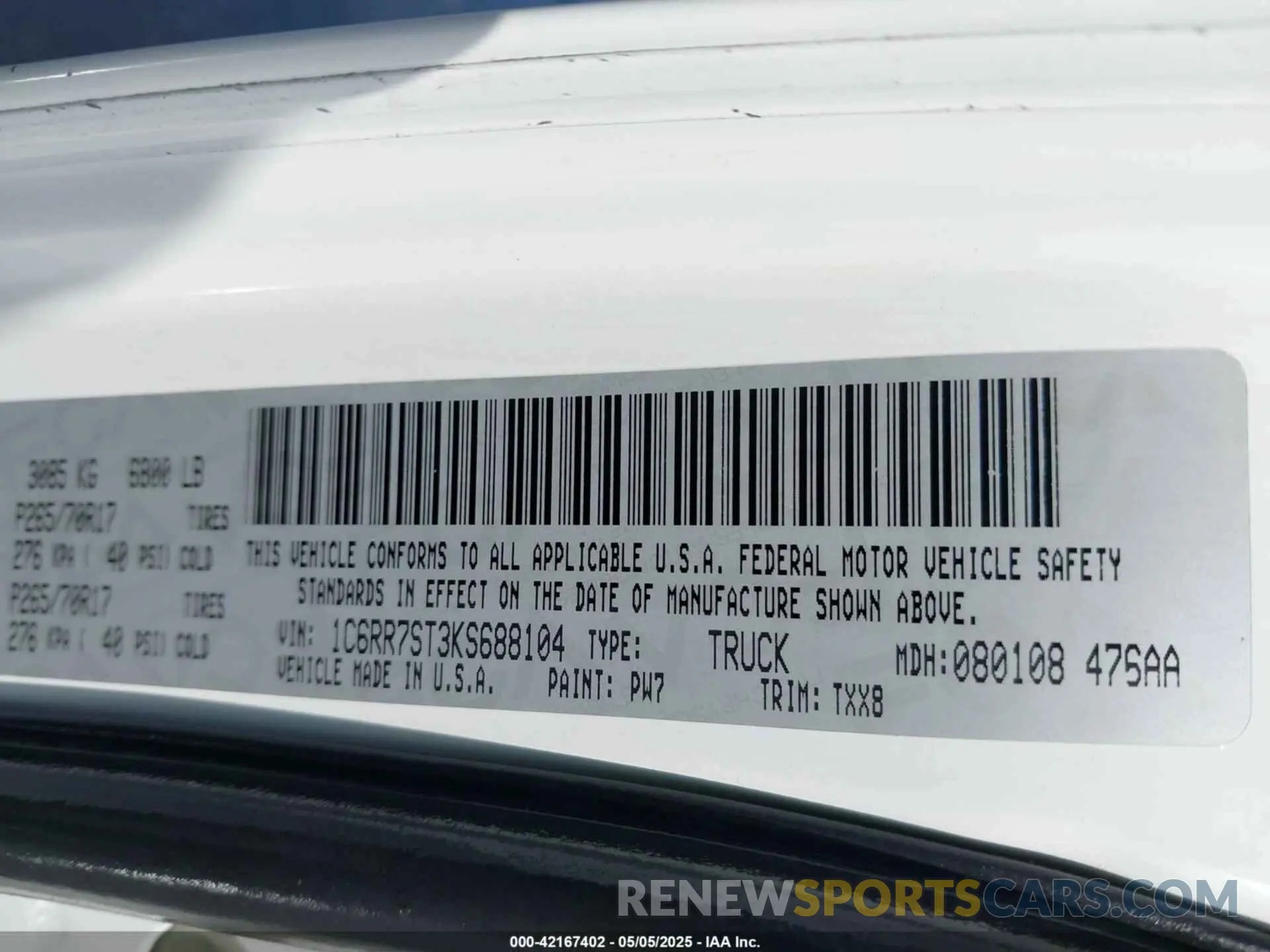 9 Photograph of a damaged car 1C6RR7ST3KS688104 RAM 1500 CLASSIC 2019