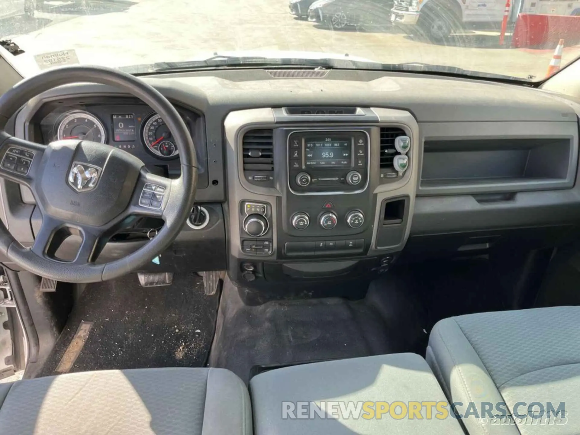 7 Photograph of a damaged car 1C6RR7ST9KS601452 RAM 1500 CLASSIC 2019