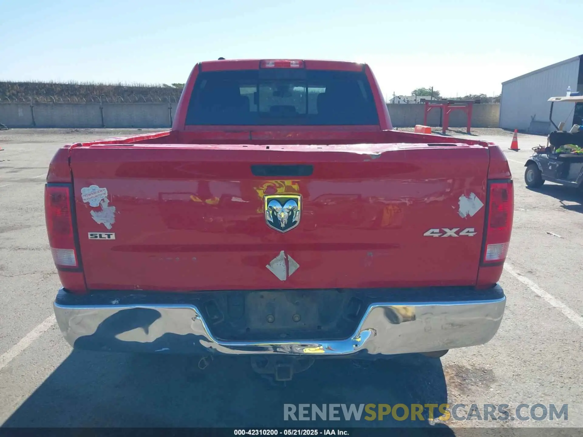 16 Photograph of a damaged car 1C6RR7TT1KS645993 RAM 1500 CLASSIC 2019
