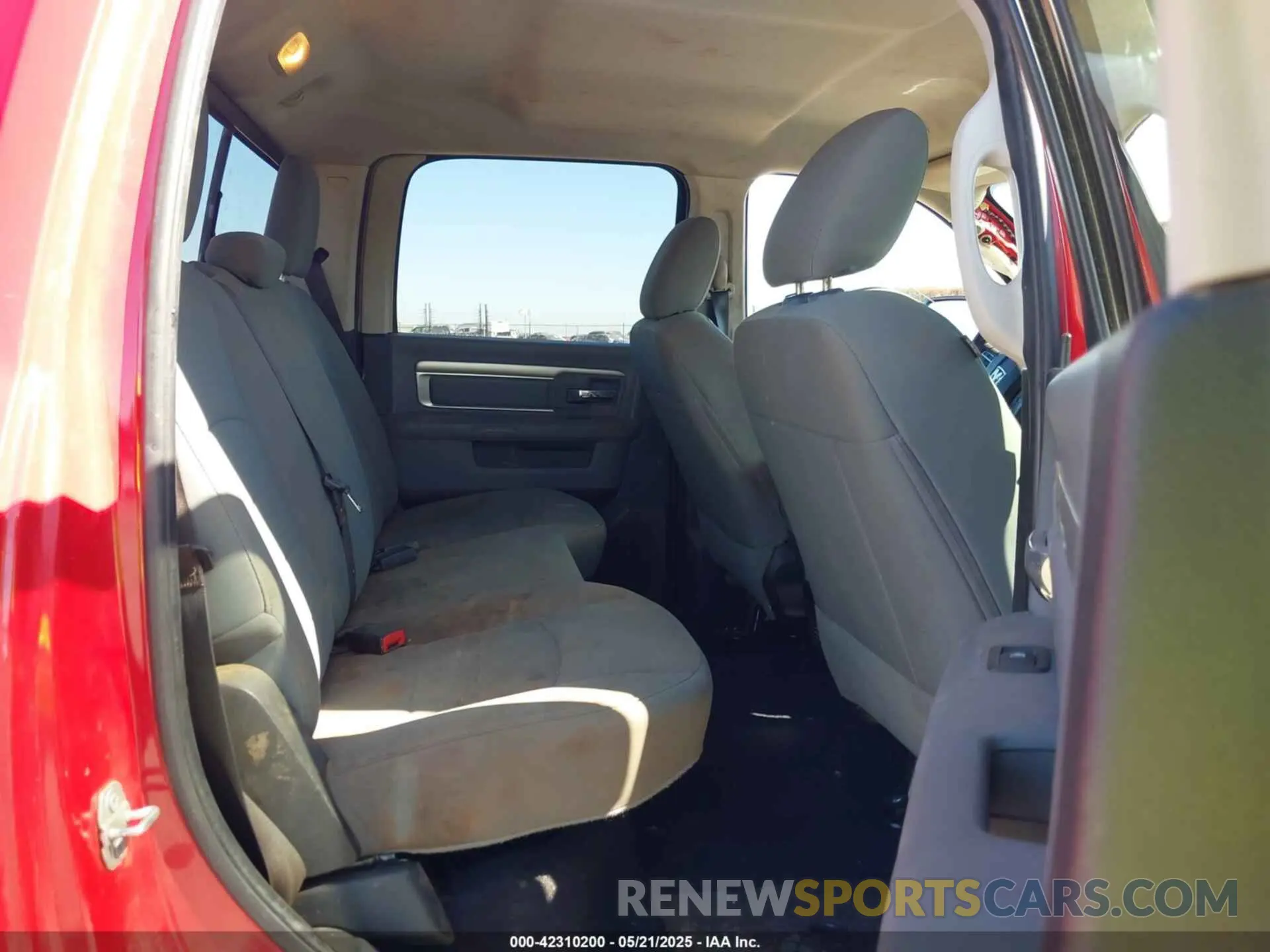 8 Photograph of a damaged car 1C6RR7TT1KS645993 RAM 1500 CLASSIC 2019