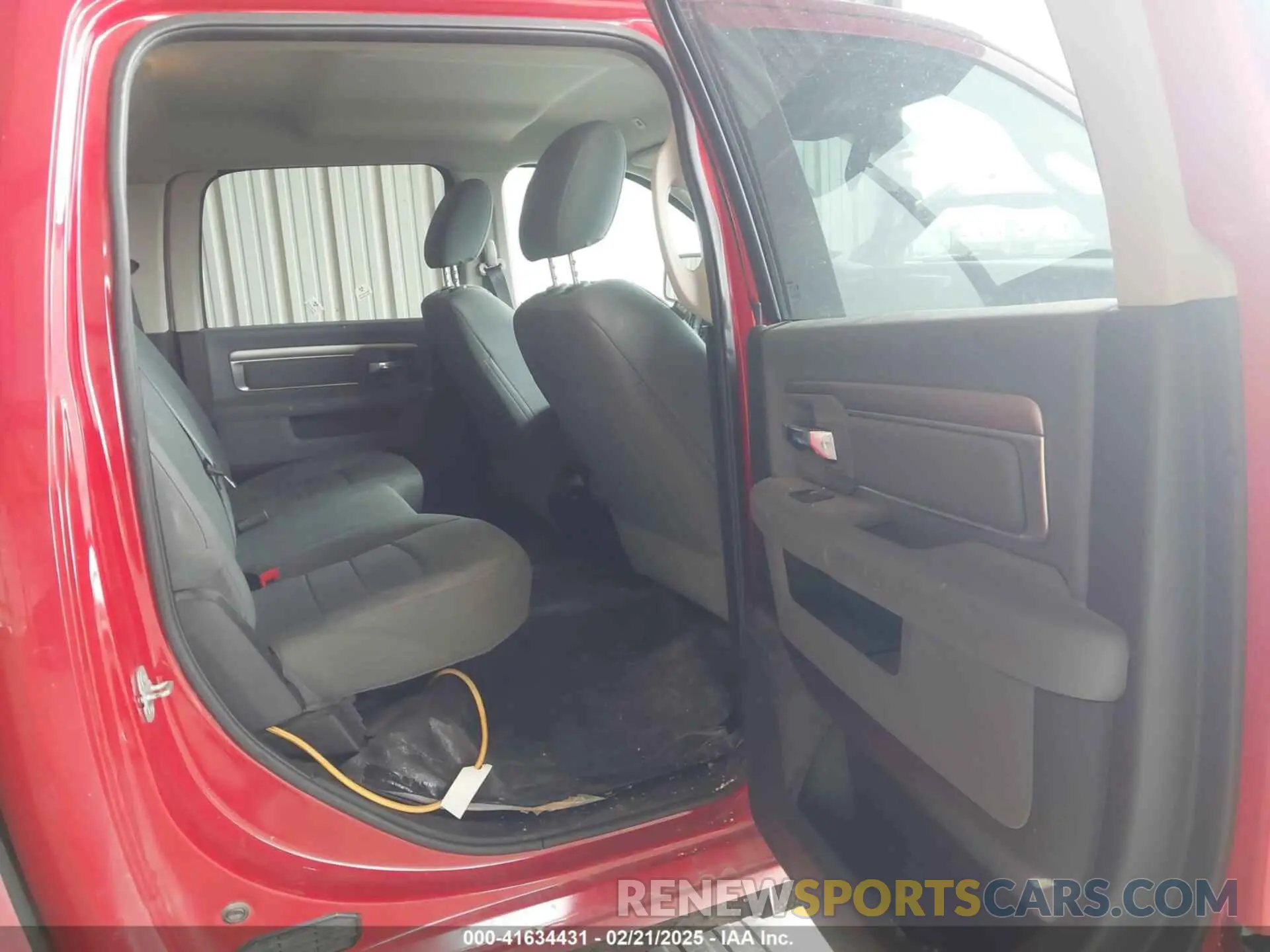 8 Photograph of a damaged car 1C6RR7TT1KS654516 RAM 1500 CLASSIC 2019