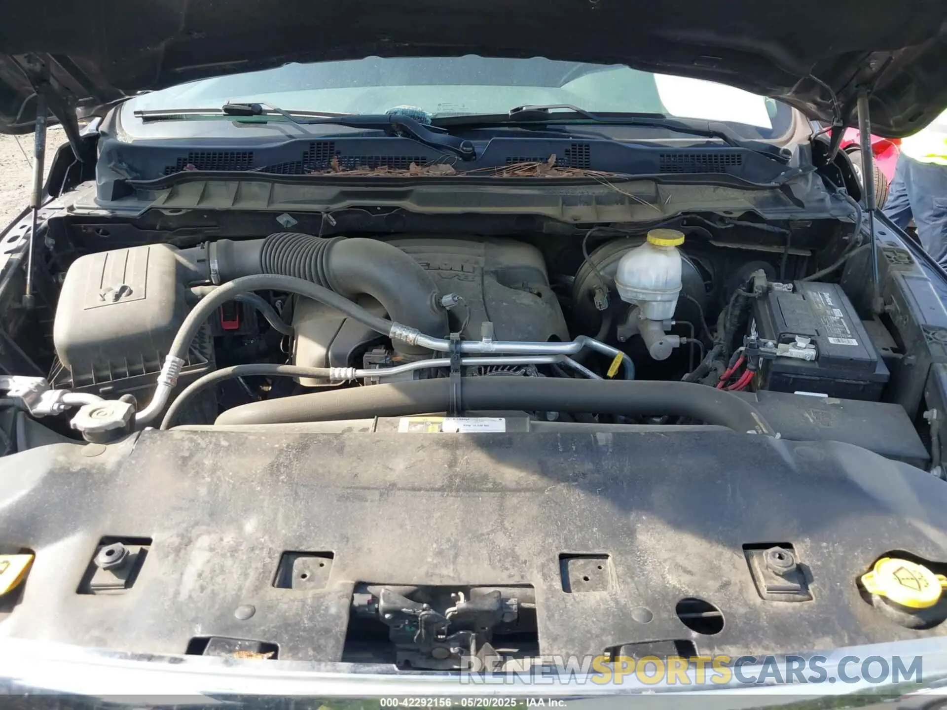 10 Photograph of a damaged car 1C6RR7TT2KS648286 RAM 1500 CLASSIC 2019