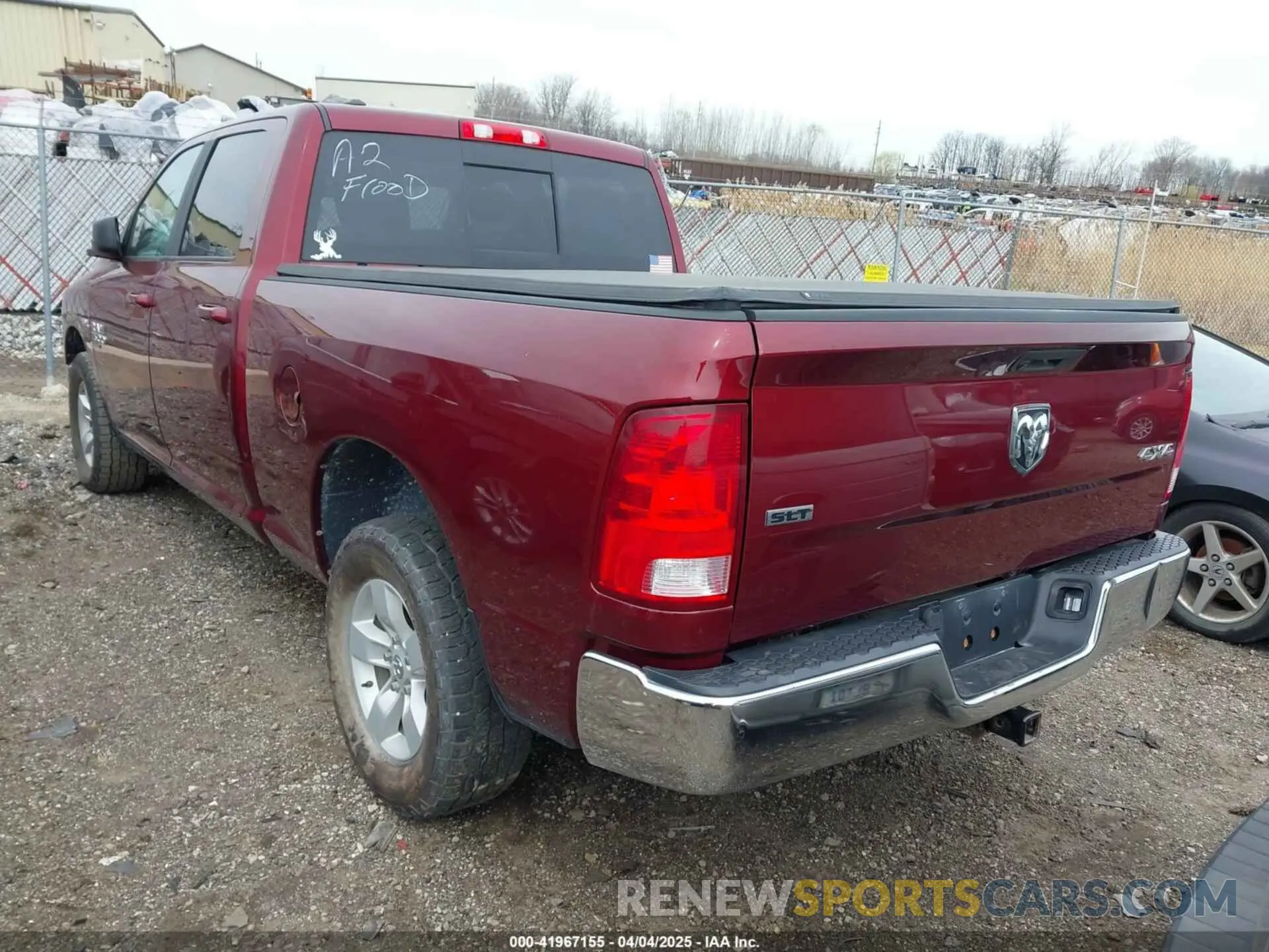 3 Photograph of a damaged car 1C6RR7TT5KS510757 RAM 1500 CLASSIC 2019