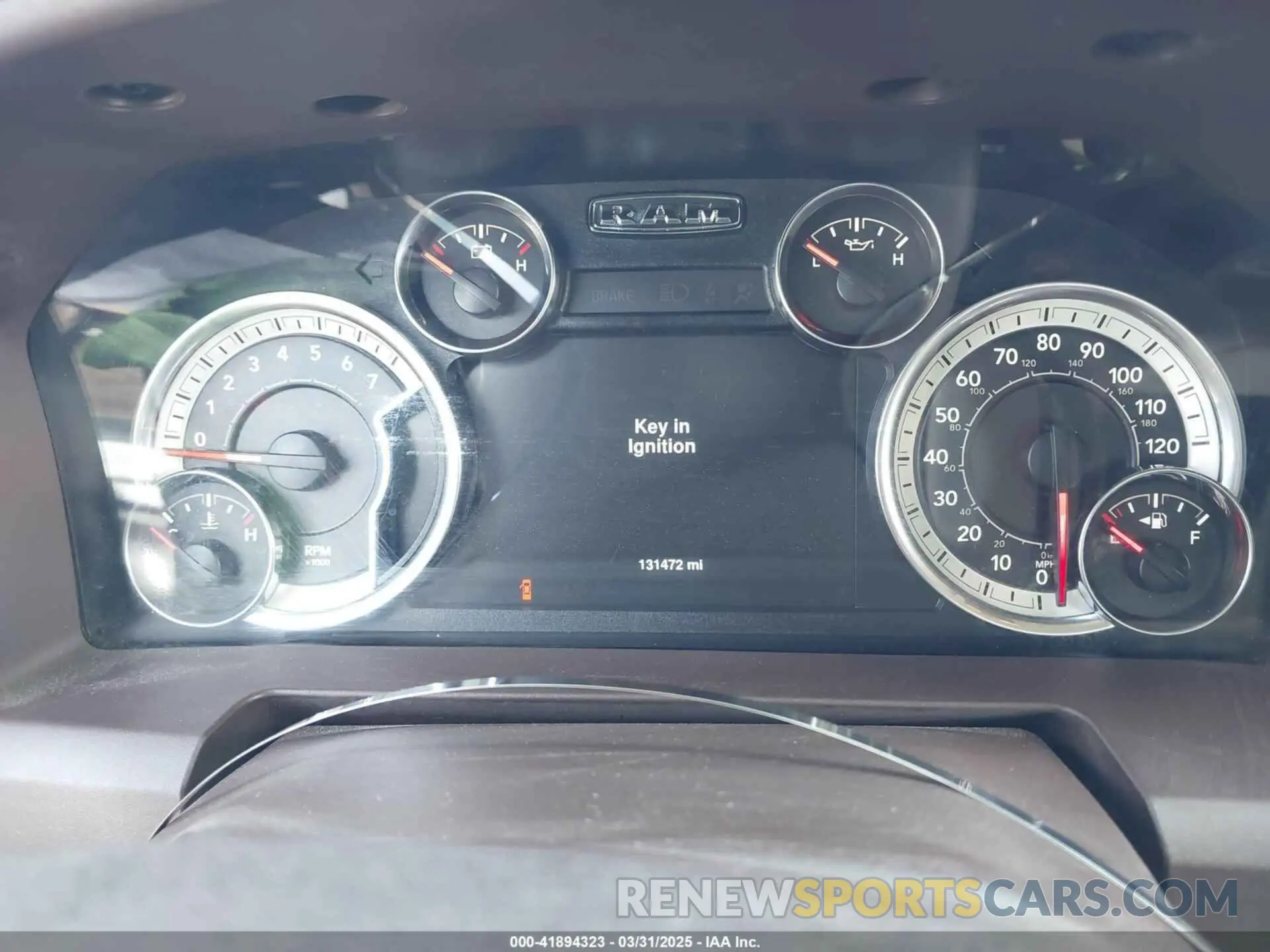 7 Photograph of a damaged car 1C6RR7TTXKS682833 RAM 1500 CLASSIC 2019