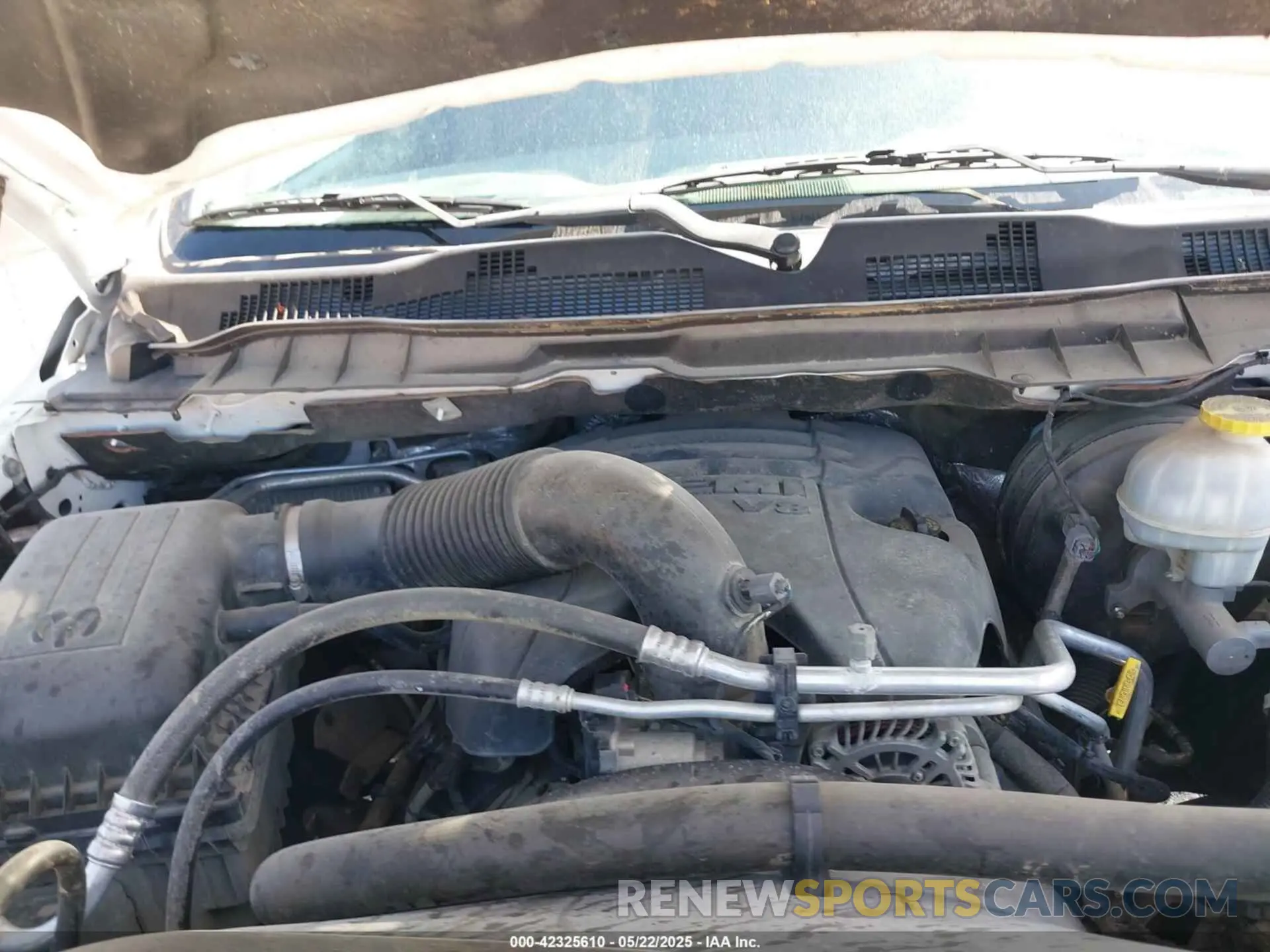 10 Photograph of a damaged car 1C6RR7TTXKS724370 RAM 1500 CLASSIC 2019