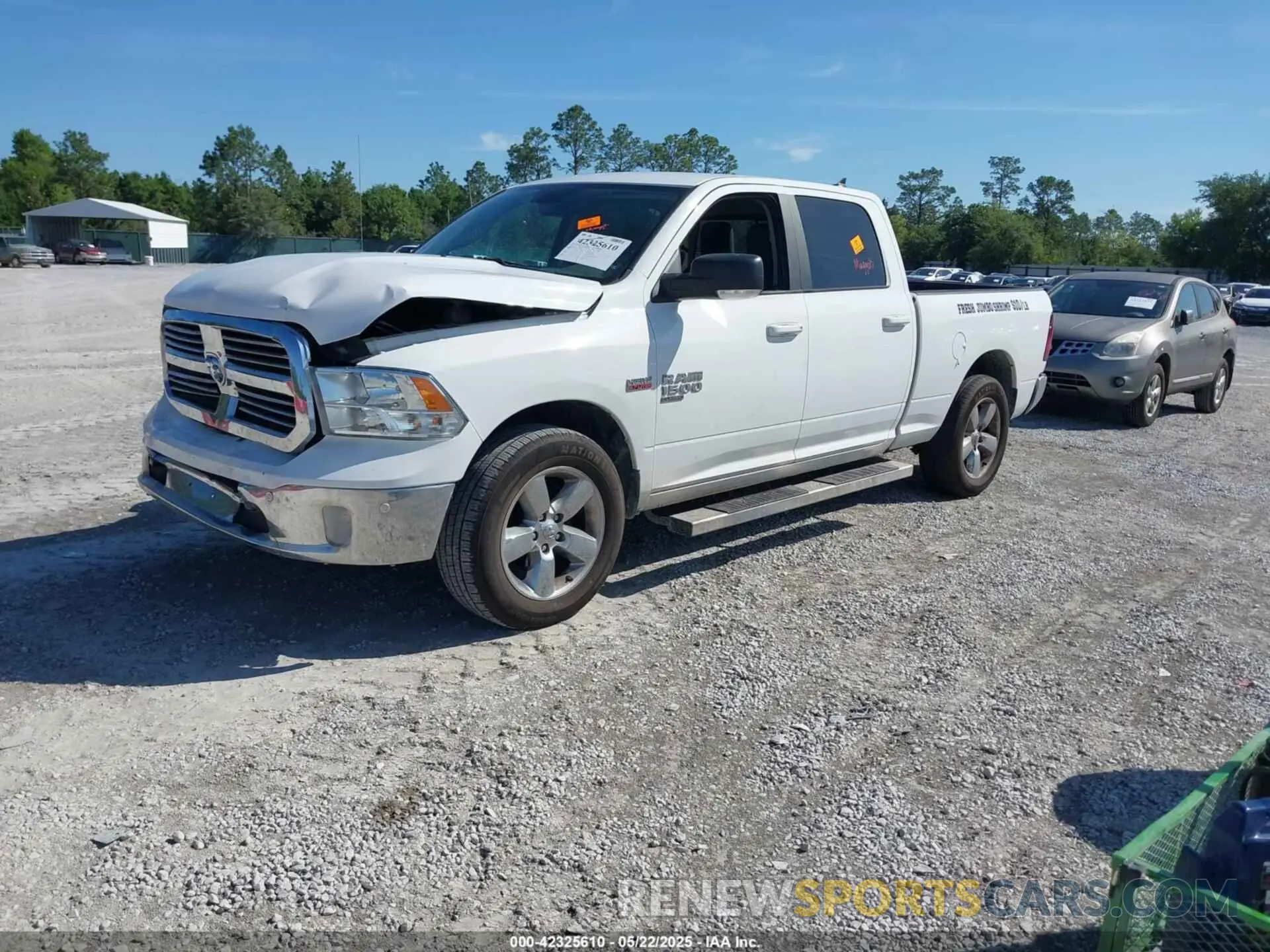 2 Photograph of a damaged car 1C6RR7TTXKS724370 RAM 1500 CLASSIC 2019