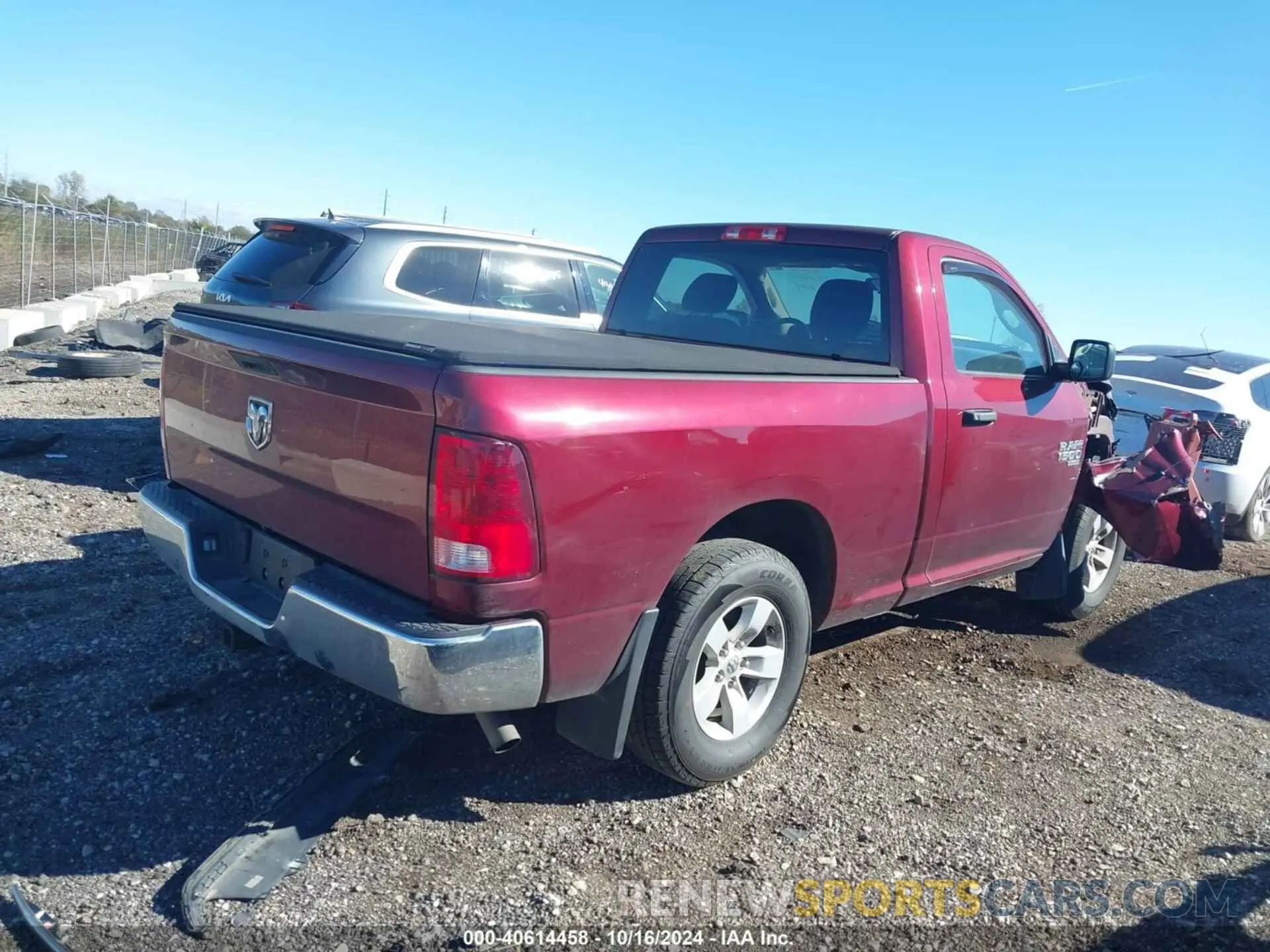 4 Photograph of a damaged car 3C6JR6AG7KG506245 RAM 1500 CLASSIC 2019