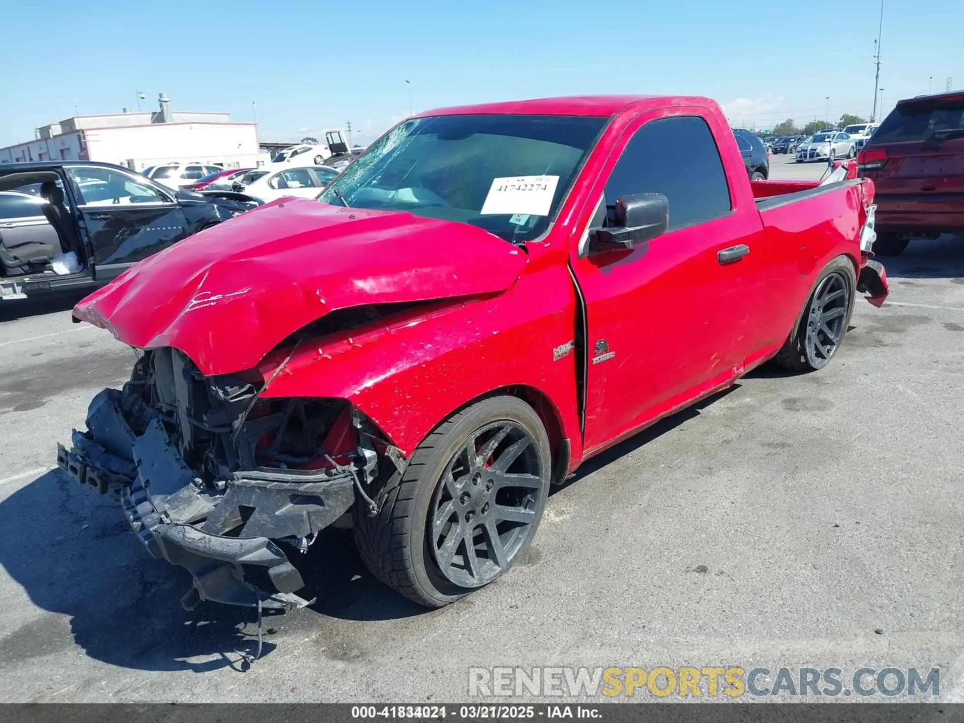 2 Photograph of a damaged car 3C6JR6AT3KG500844 RAM 1500 CLASSIC 2019