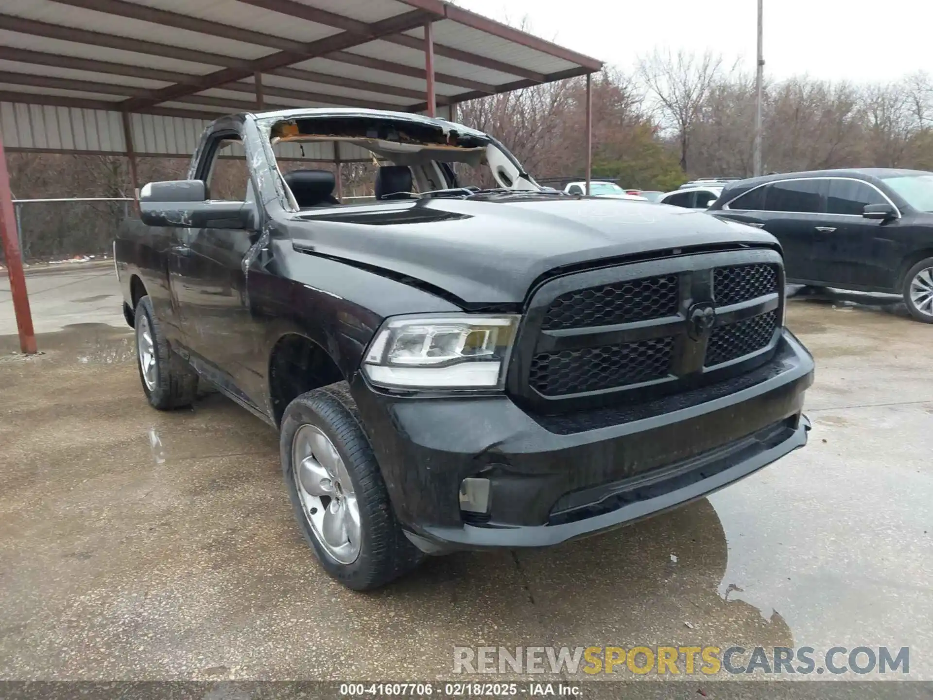 1 Photograph of a damaged car 3C6JR6ATXKG500694 RAM 1500 CLASSIC 2019