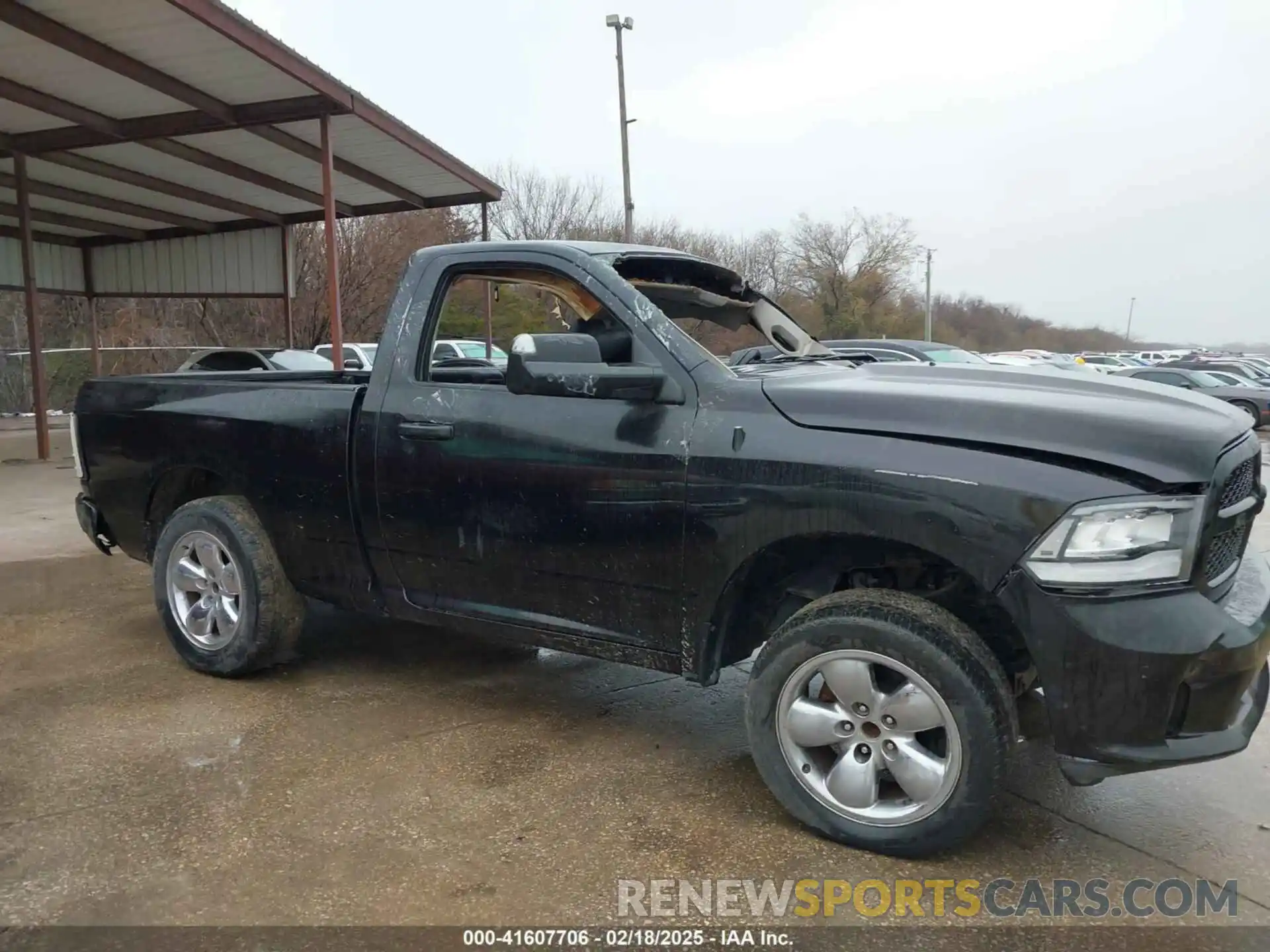 13 Photograph of a damaged car 3C6JR6ATXKG500694 RAM 1500 CLASSIC 2019