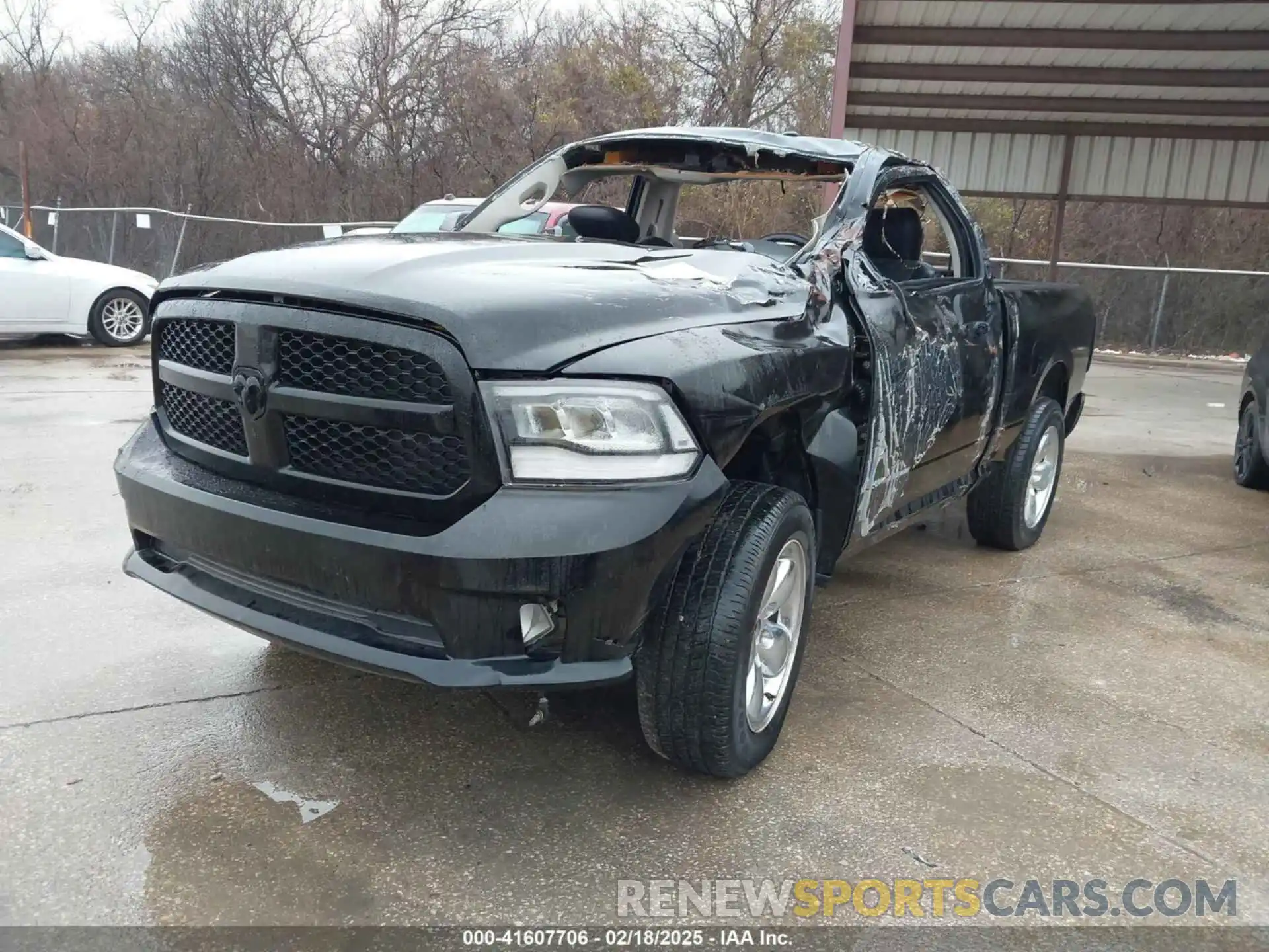 2 Photograph of a damaged car 3C6JR6ATXKG500694 RAM 1500 CLASSIC 2019