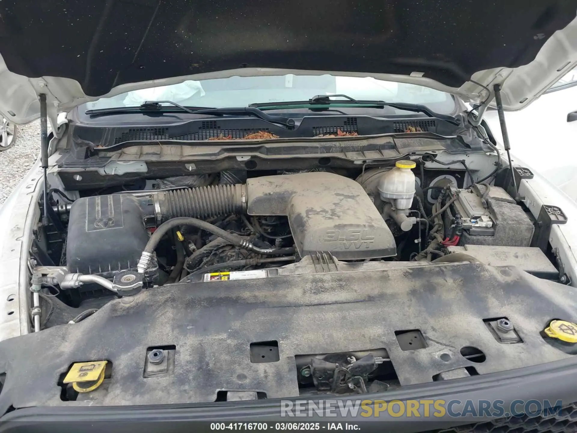 10 Photograph of a damaged car 3C6JR6DG2KG705859 RAM 1500 CLASSIC 2019